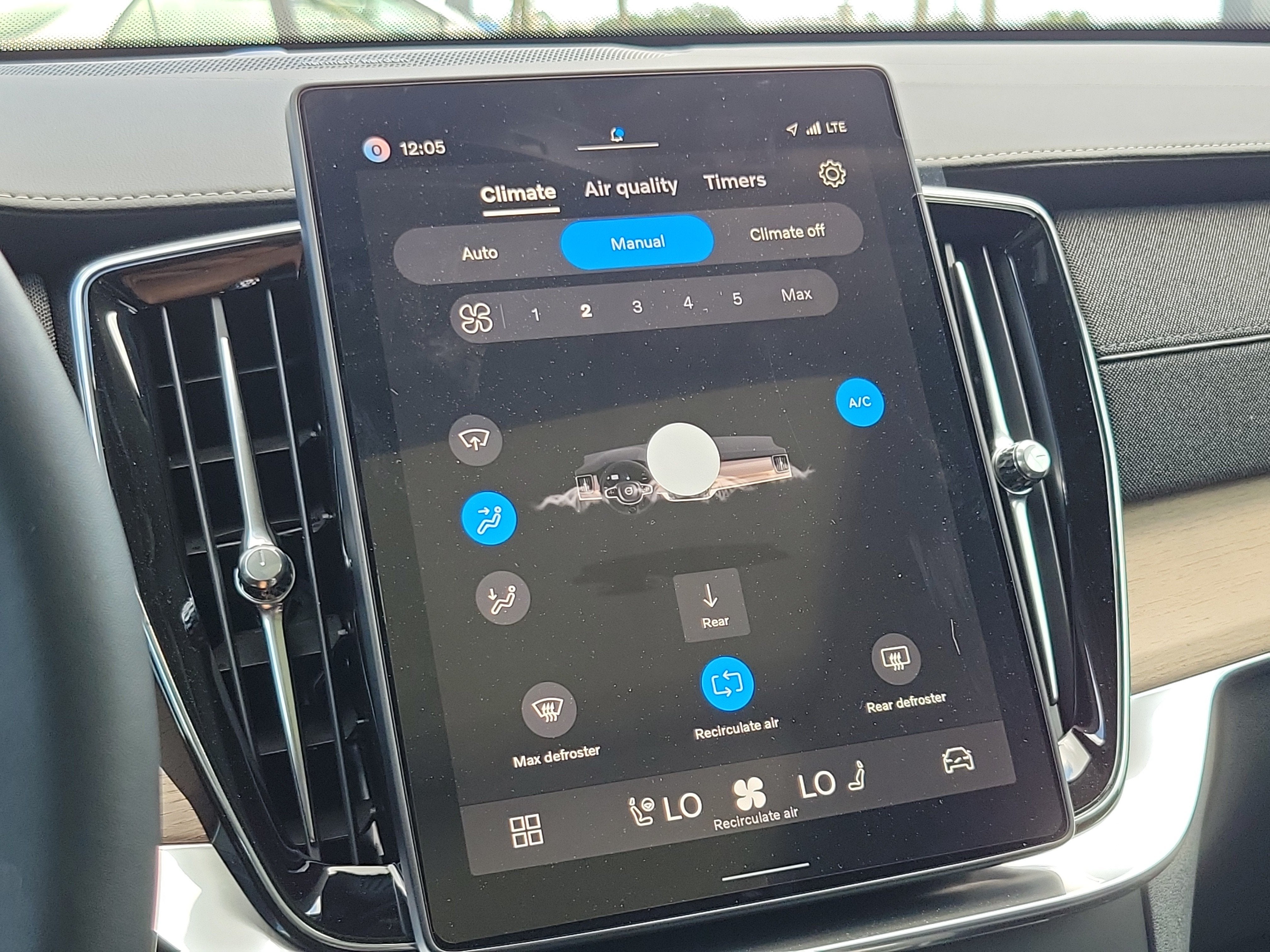 2026 Volvo XC90 Plug-In Hybrid Plus