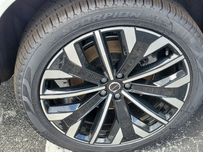 2026 Volvo XC90 Plug-In Hybrid Plus