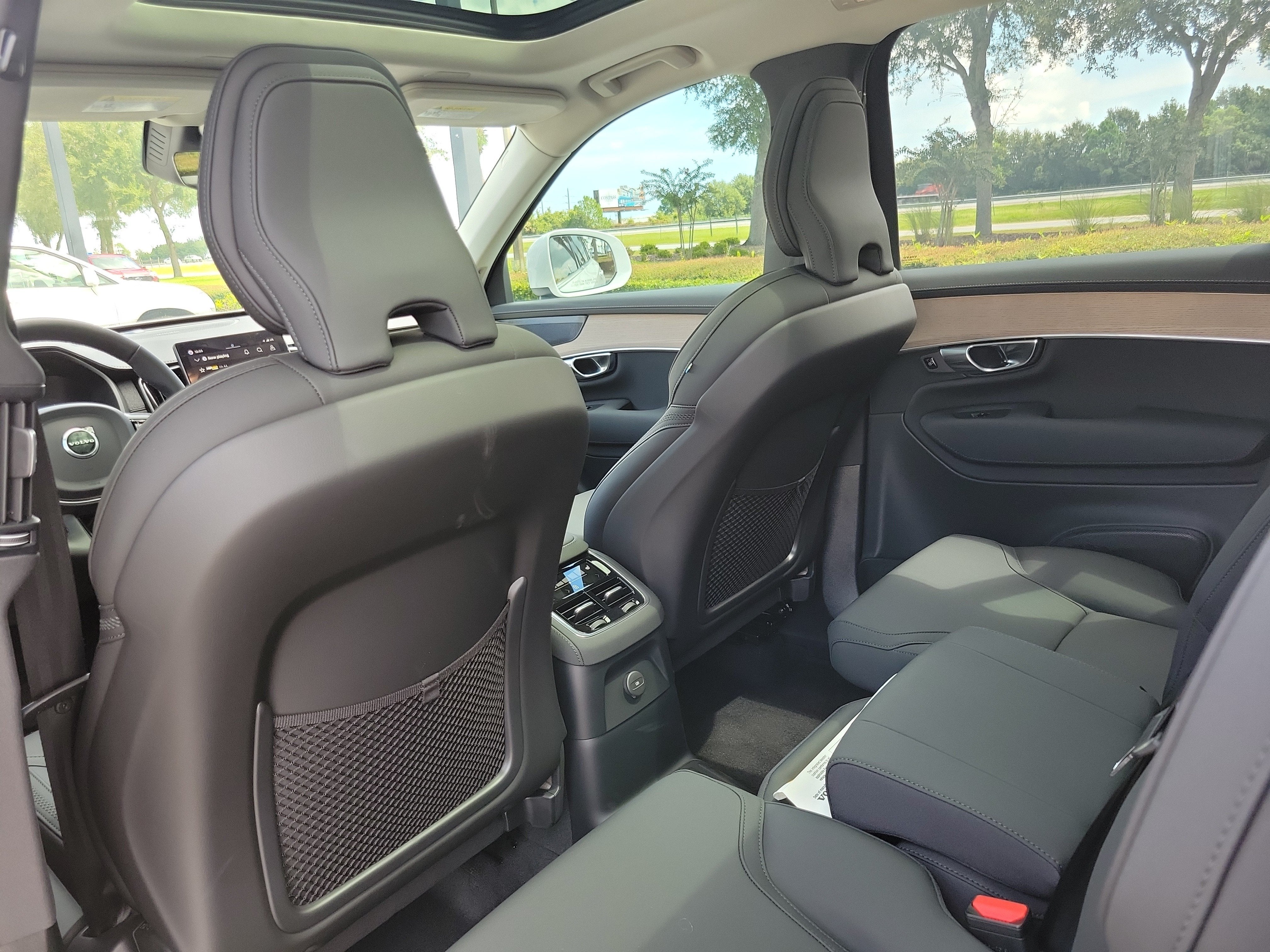 2026 Volvo XC90 Plug-In Hybrid Plus