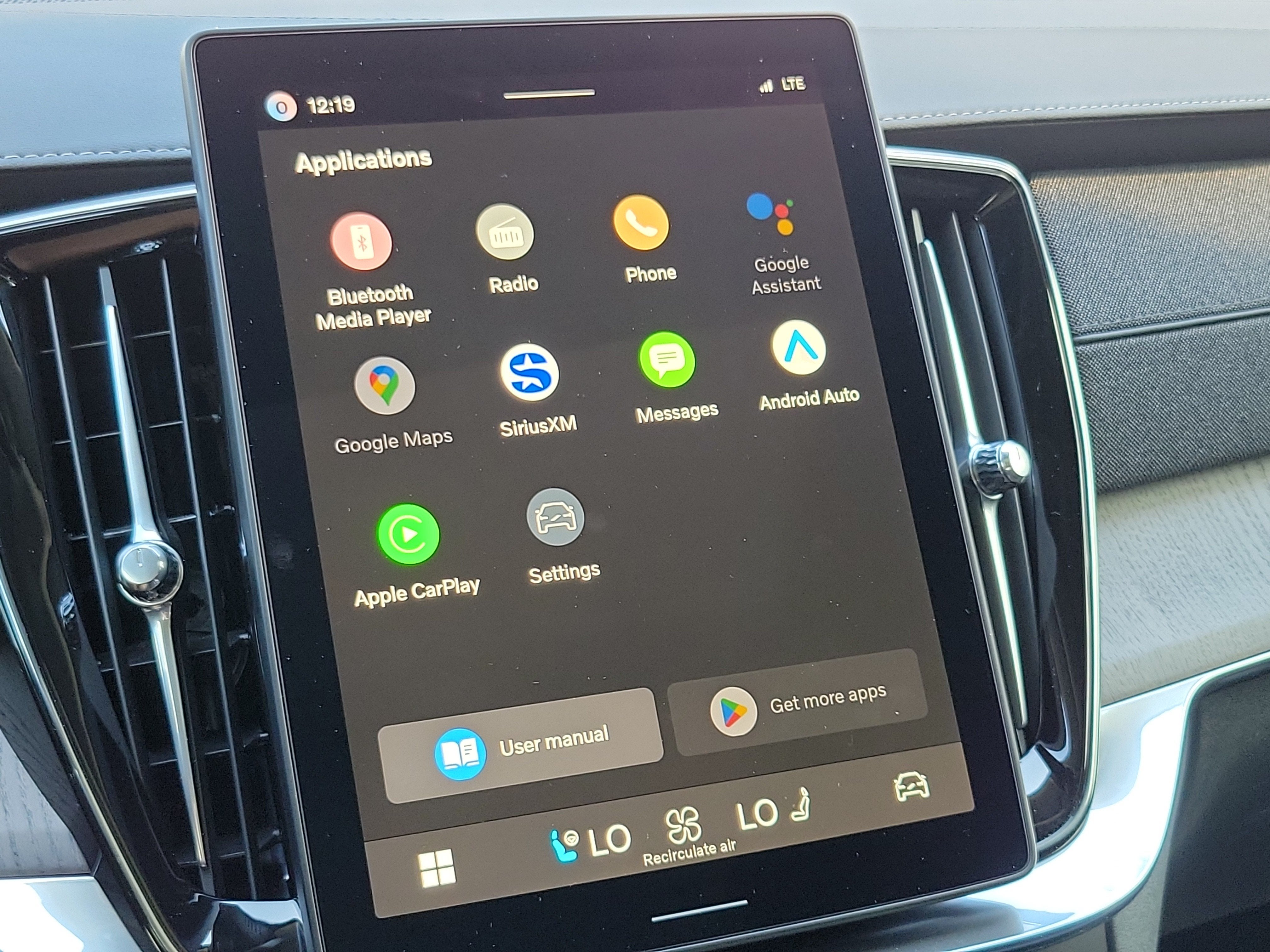 2026 Volvo XC90 Plug-In Hybrid Ultra