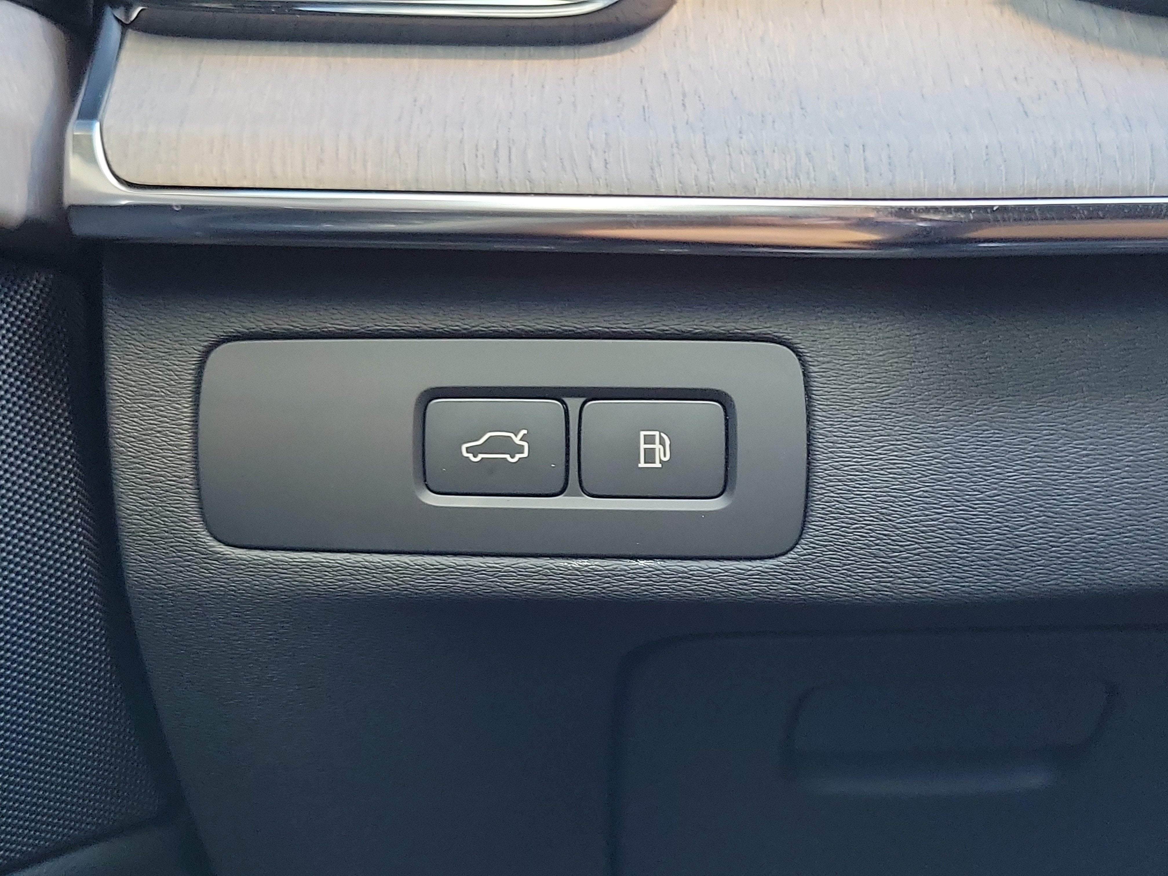 2026 Volvo XC90 Plug-In Hybrid Ultra