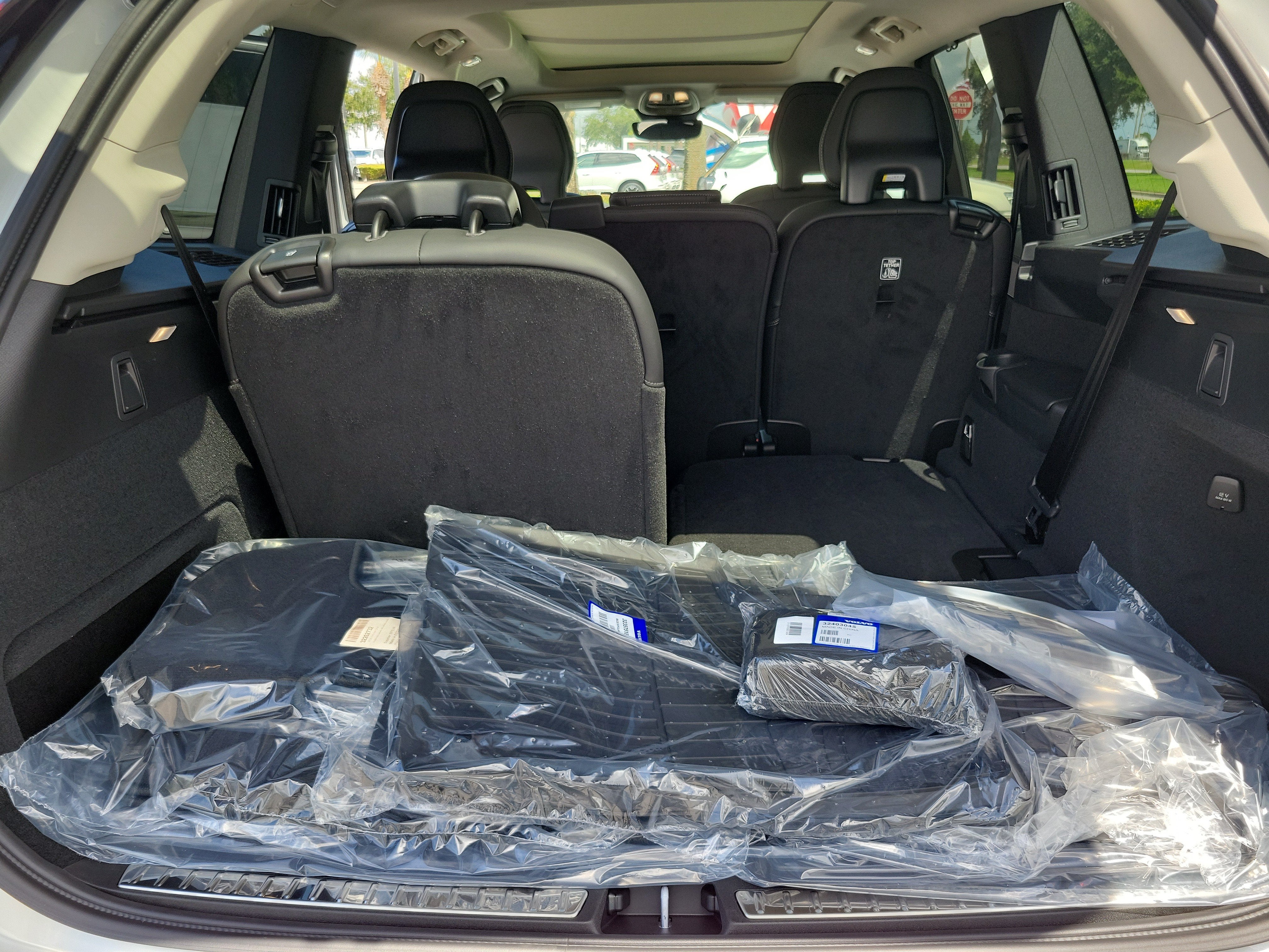 2026 Volvo XC90 Plug-In Hybrid Ultra