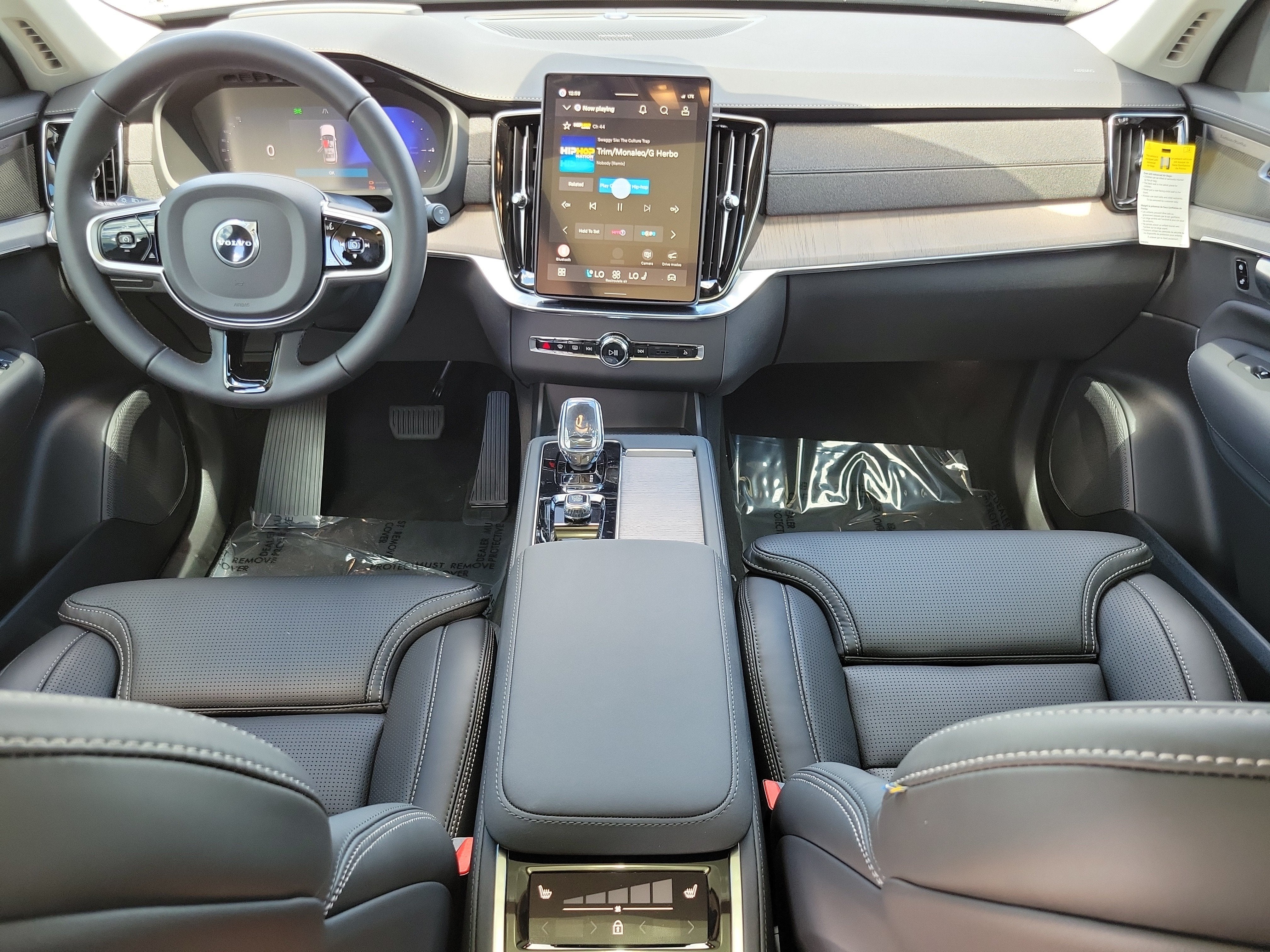 2026 Volvo XC90 Plug-In Hybrid Ultra