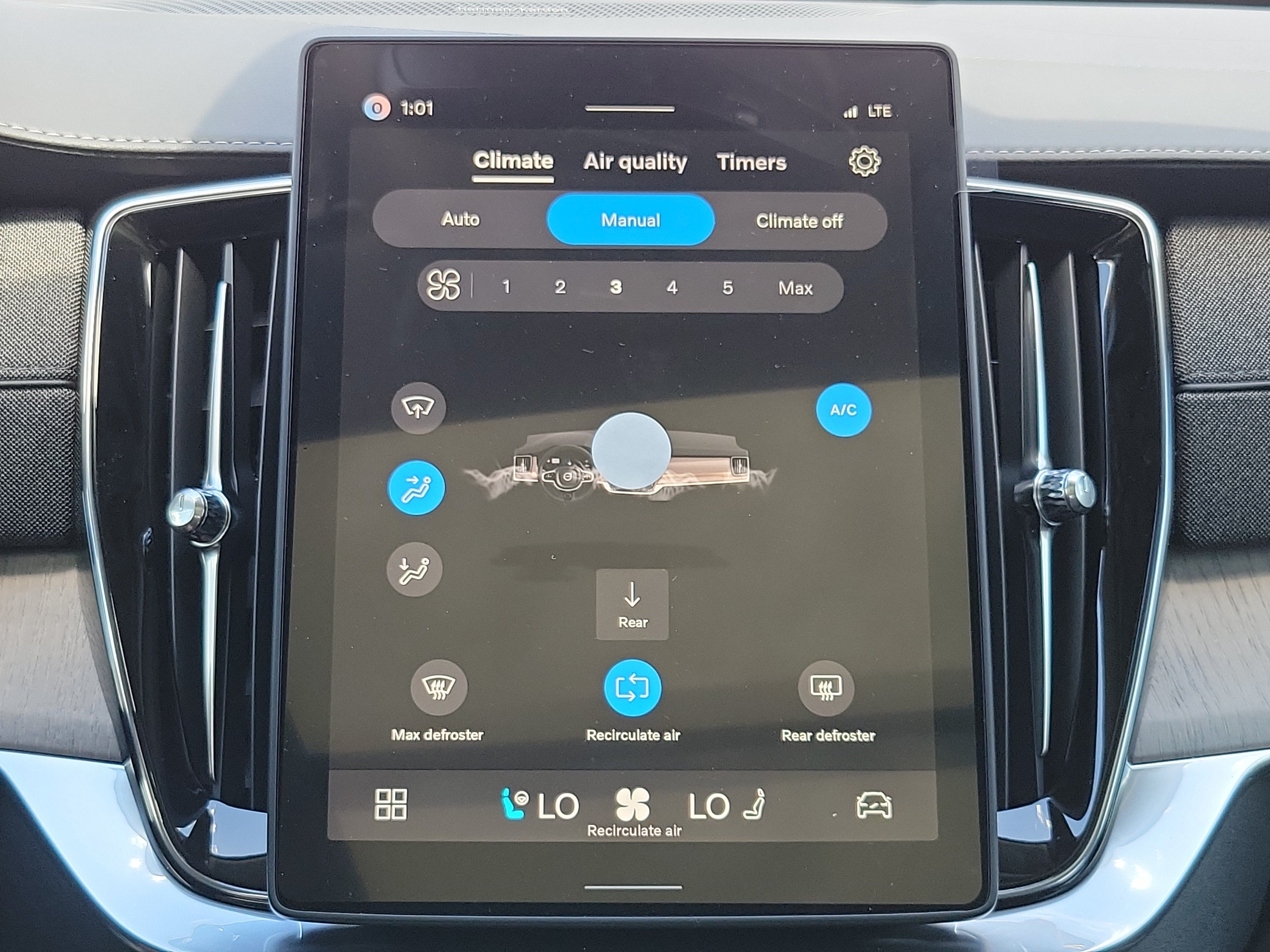 2026 Volvo XC90 Plug-In Hybrid Ultra
