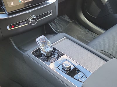 2026 Volvo XC90 Plug-In Hybrid Ultra