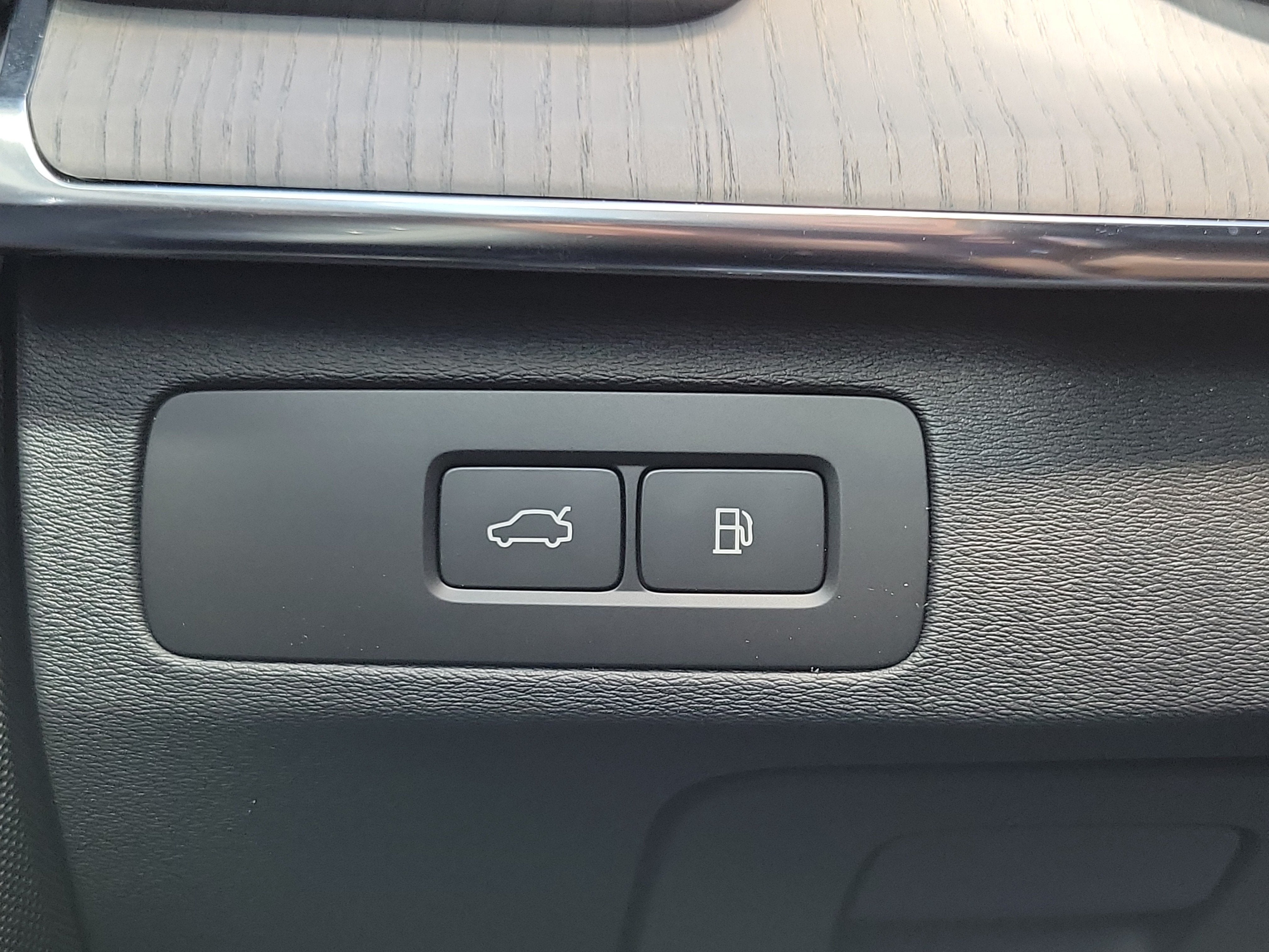 2026 Volvo XC90 Plug-In Hybrid Ultra