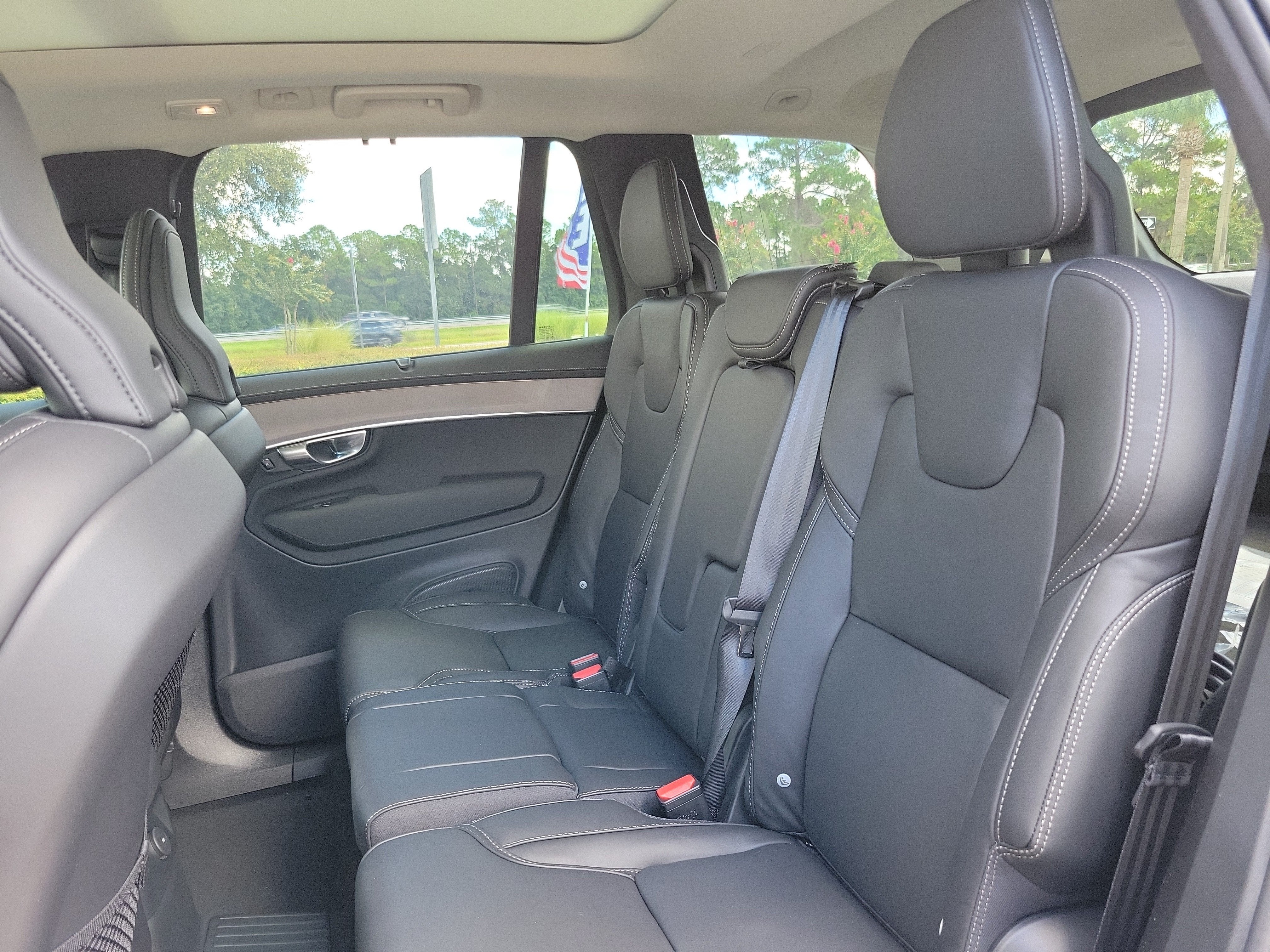 2026 Volvo XC90 Plug-In Hybrid Ultra