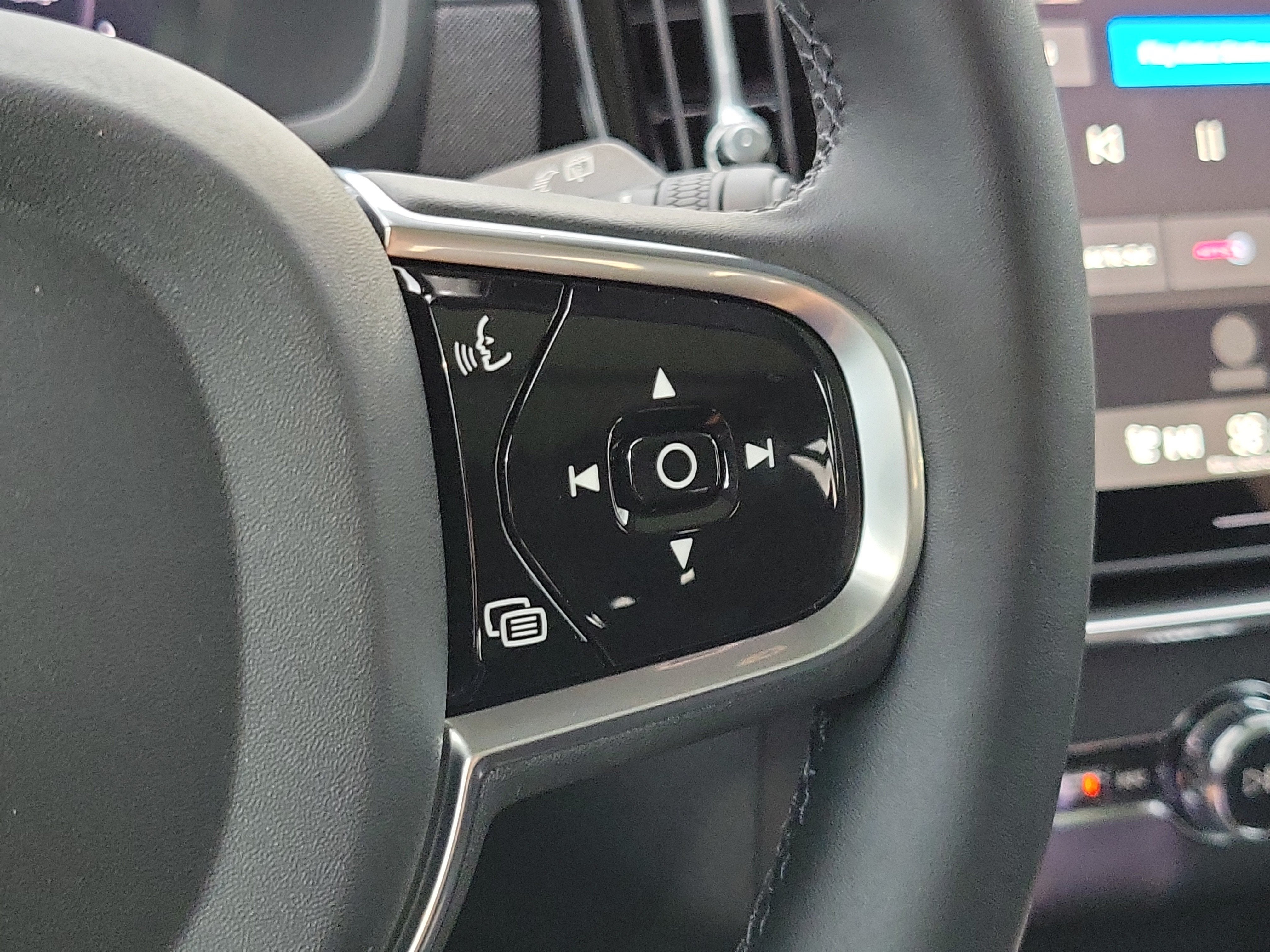 2026 Volvo XC90 Plug-In Hybrid Core