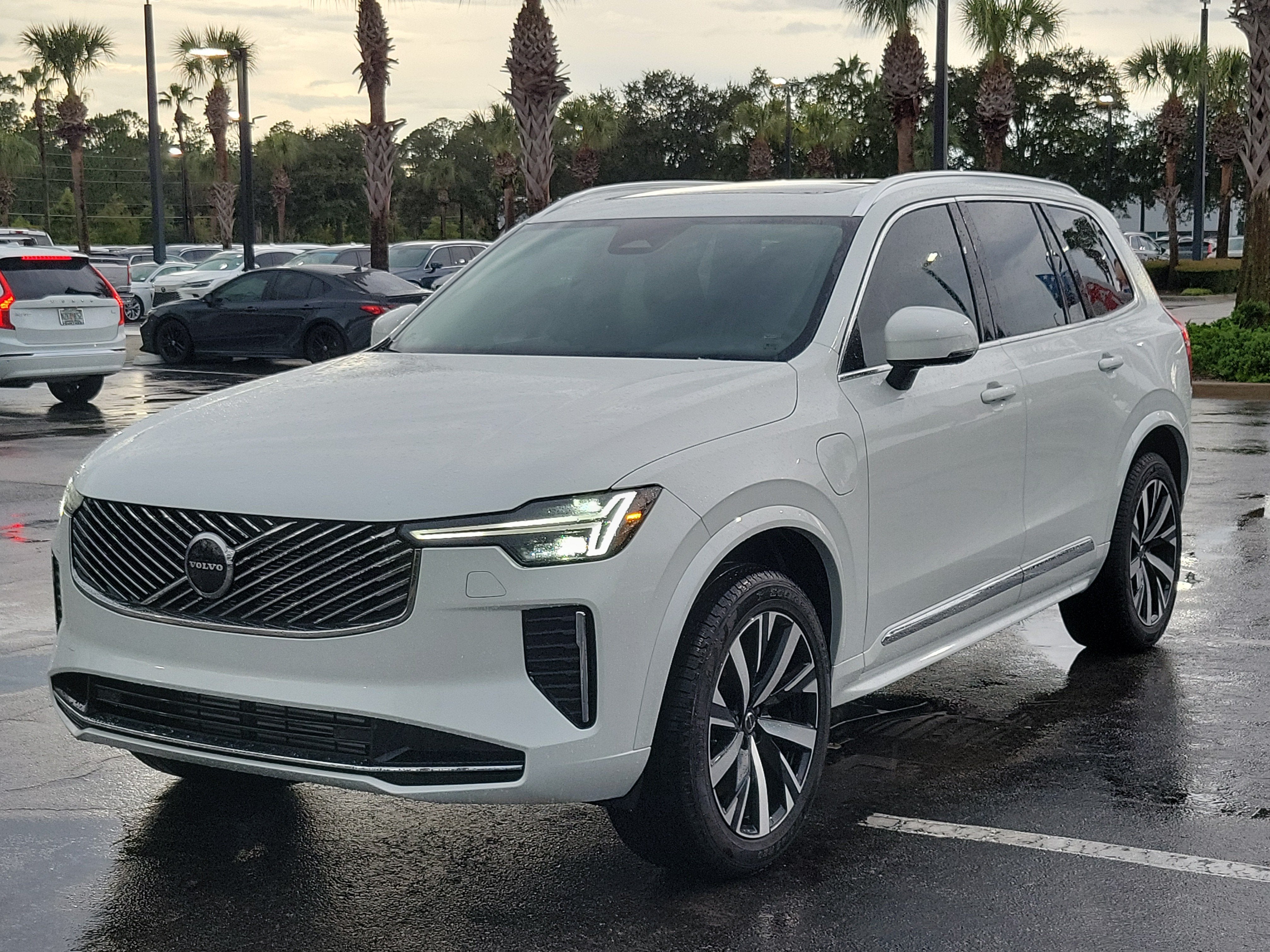 2026 Volvo XC90 Plug-In Hybrid Core