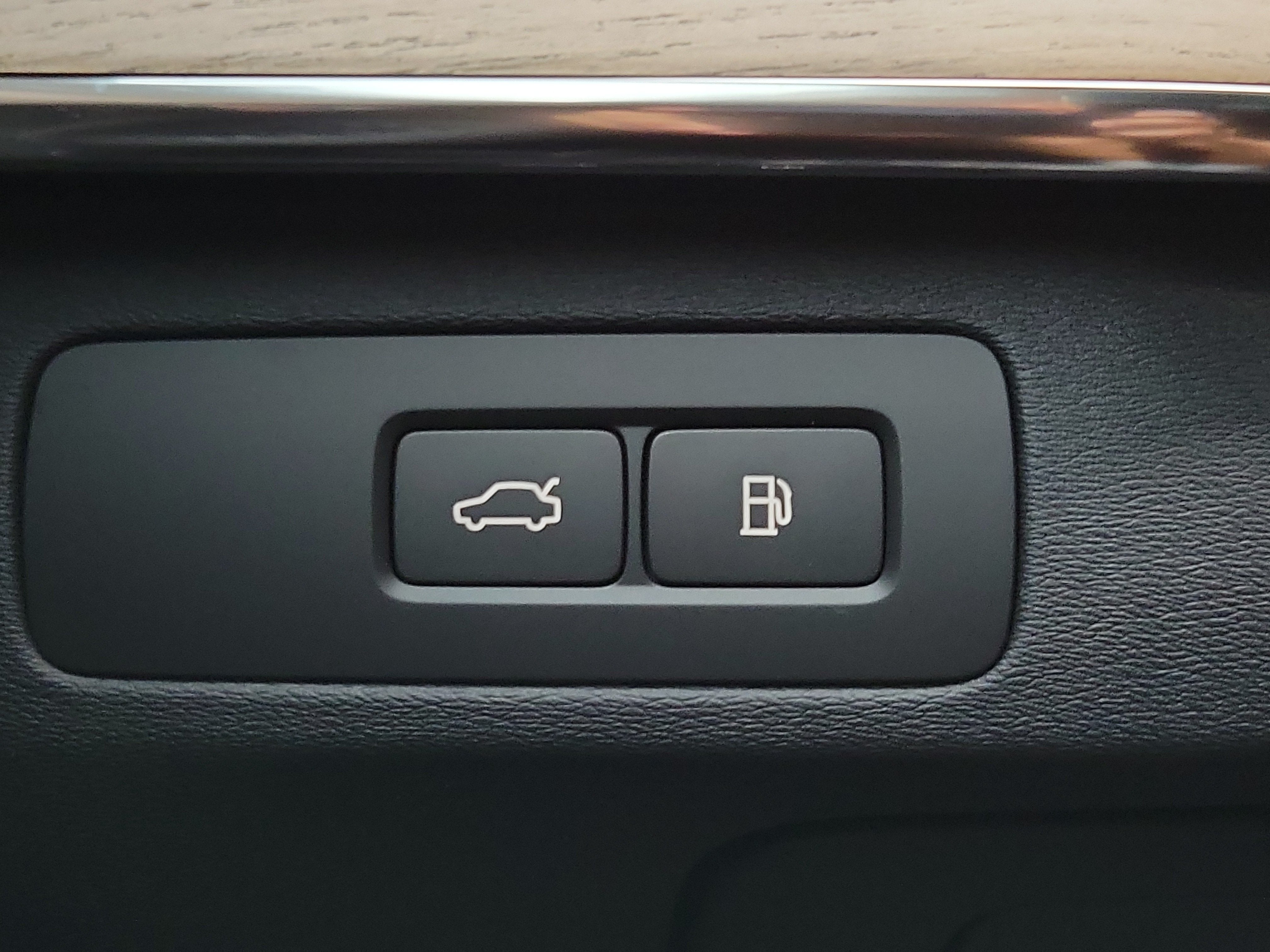 2026 Volvo XC90 Plug-In Hybrid Core