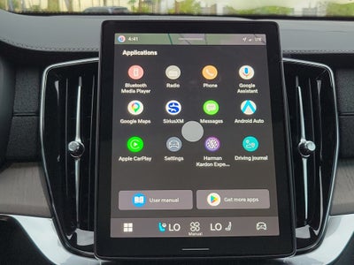 2026 Volvo XC90 Plug-In Hybrid Ultra Dark Theme
