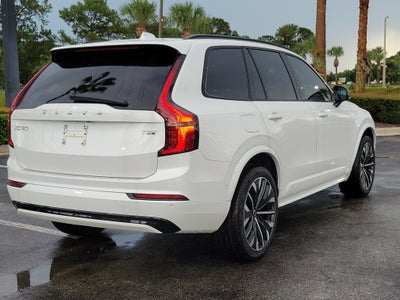 2026 Volvo XC90 Plug-In Hybrid Ultra Dark Theme