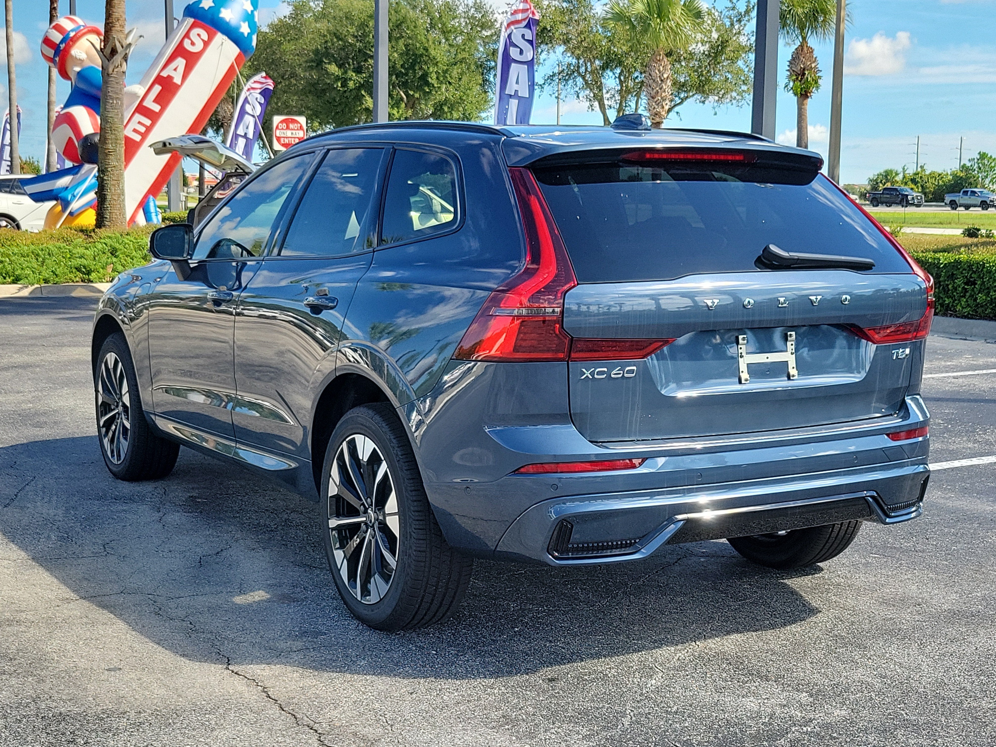 2026 Volvo XC60 Plug-In Hybrid Plus