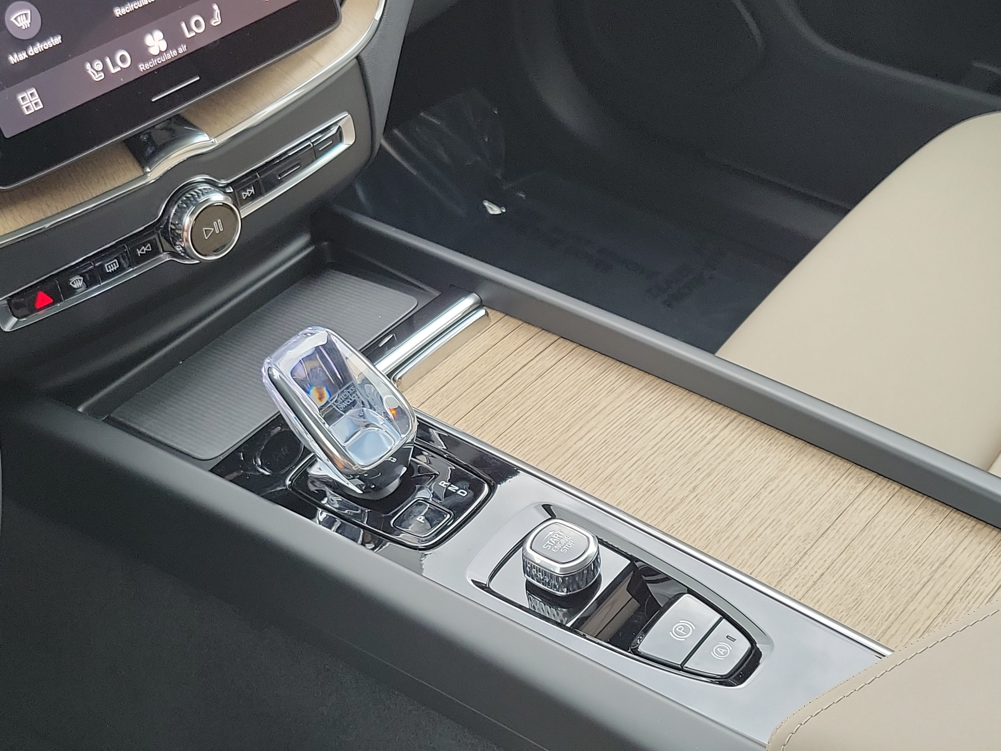 2026 Volvo XC60 Plug-In Hybrid Plus