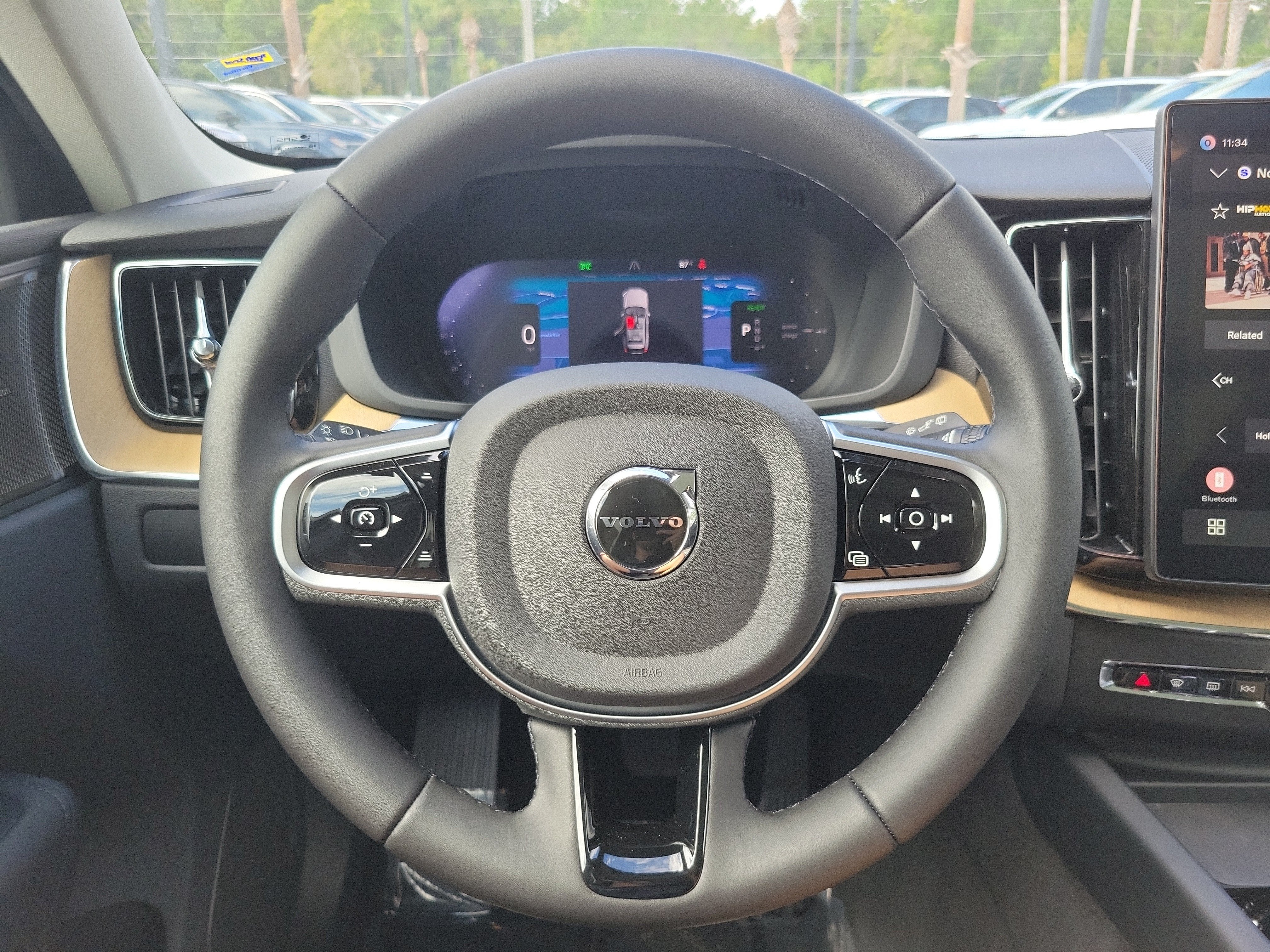 2026 Volvo XC60 Plug-In Hybrid Plus