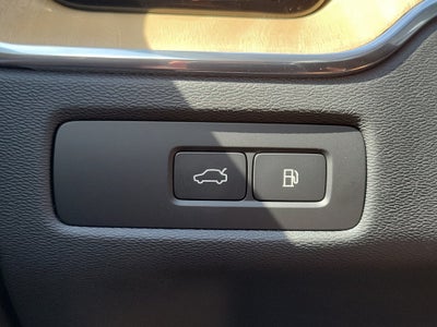 2026 Volvo XC60 Plug-In Hybrid Plus