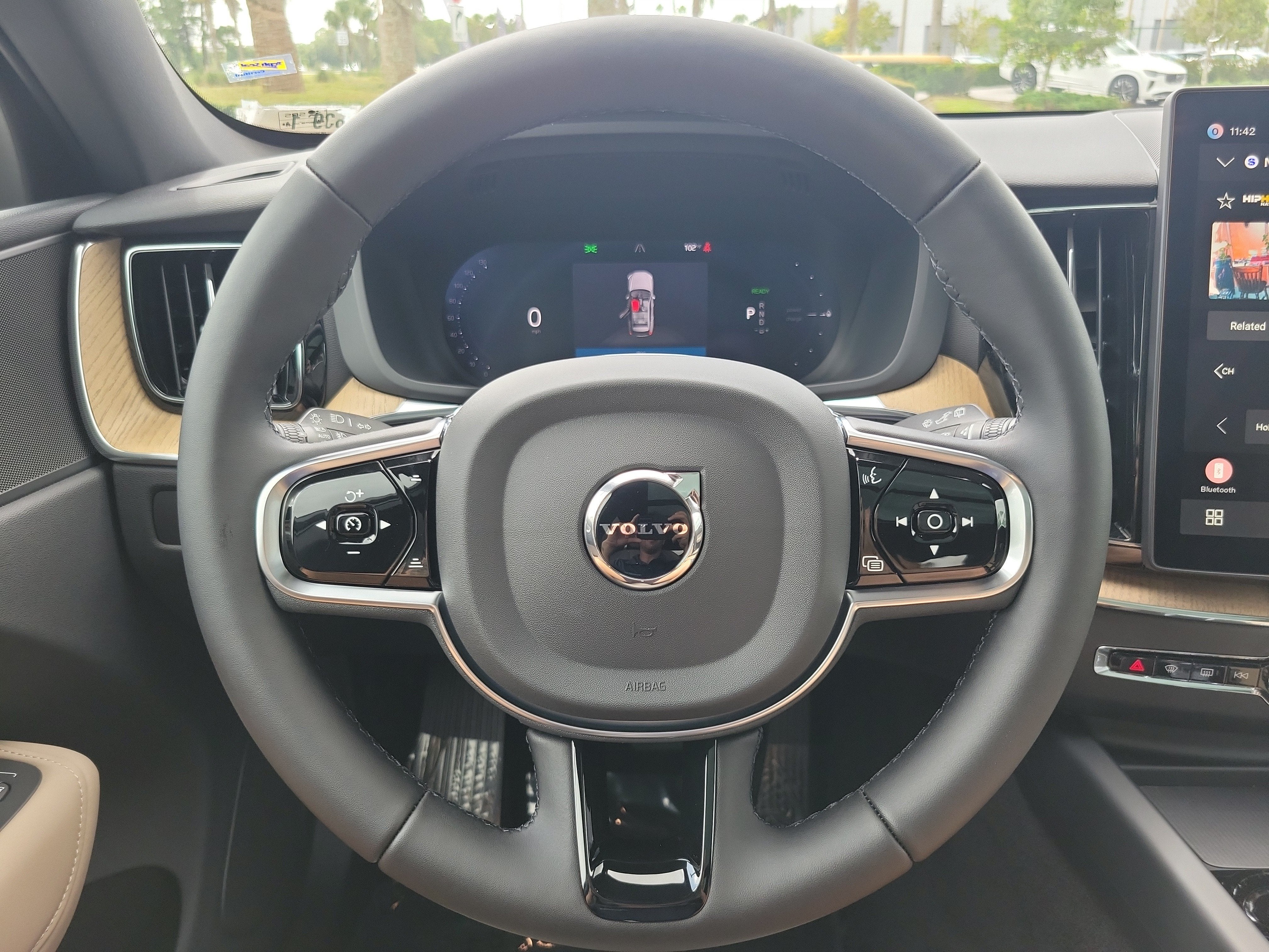 2026 Volvo XC60 Plug-In Hybrid Plus