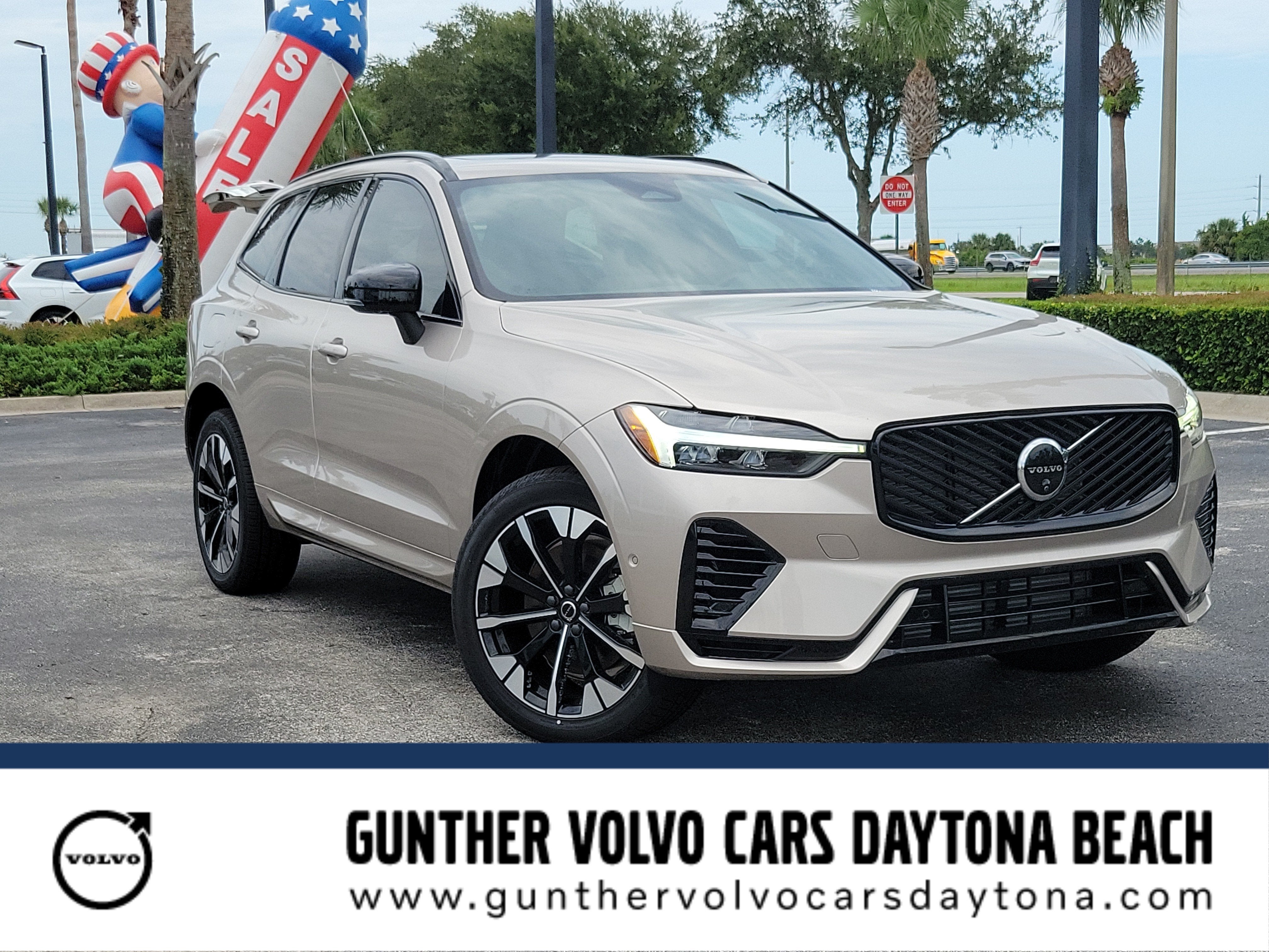 2026 Volvo XC60 Plug-In Hybrid Plus