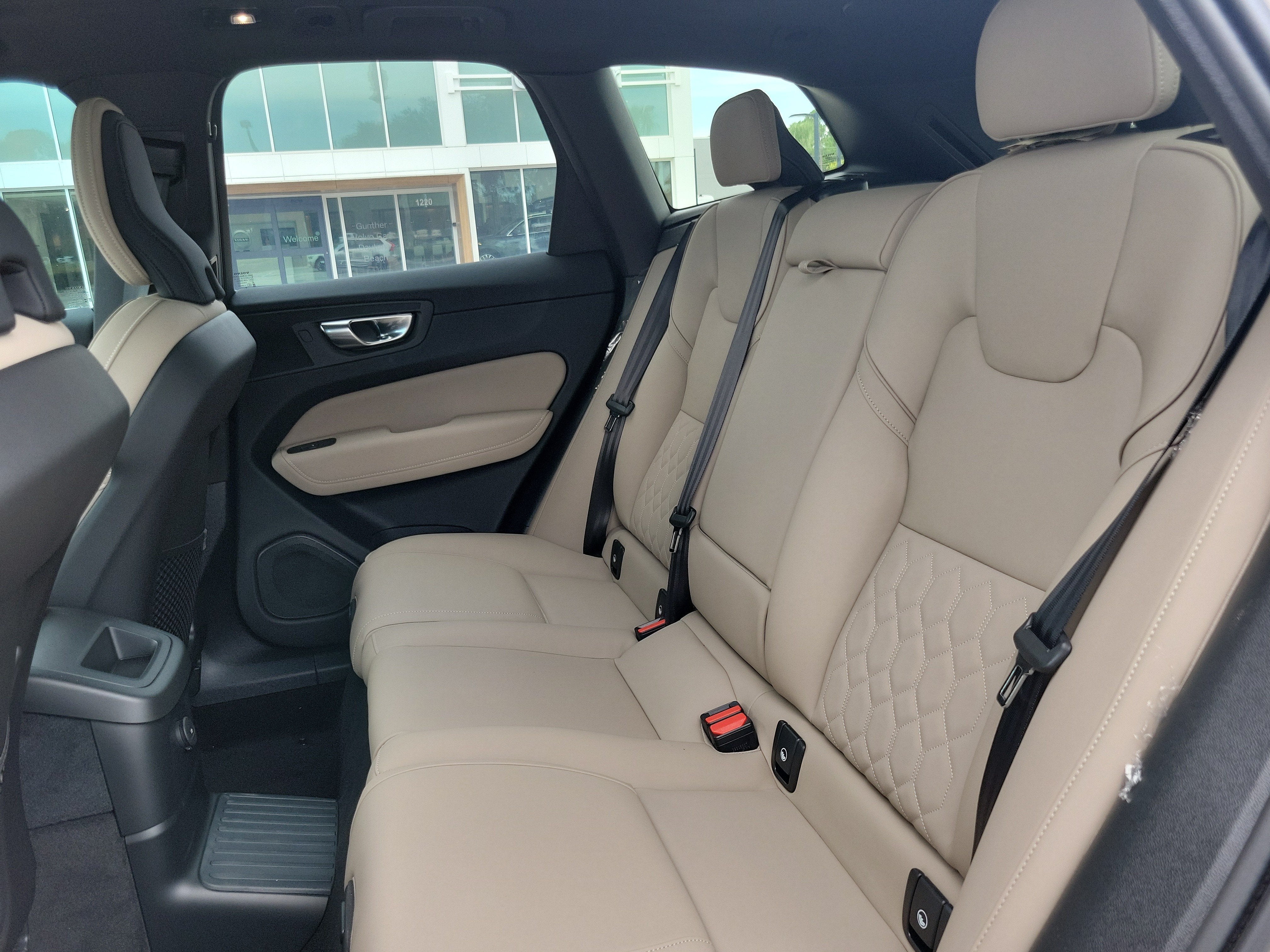 2026 Volvo XC60 Plug-In Hybrid Plus