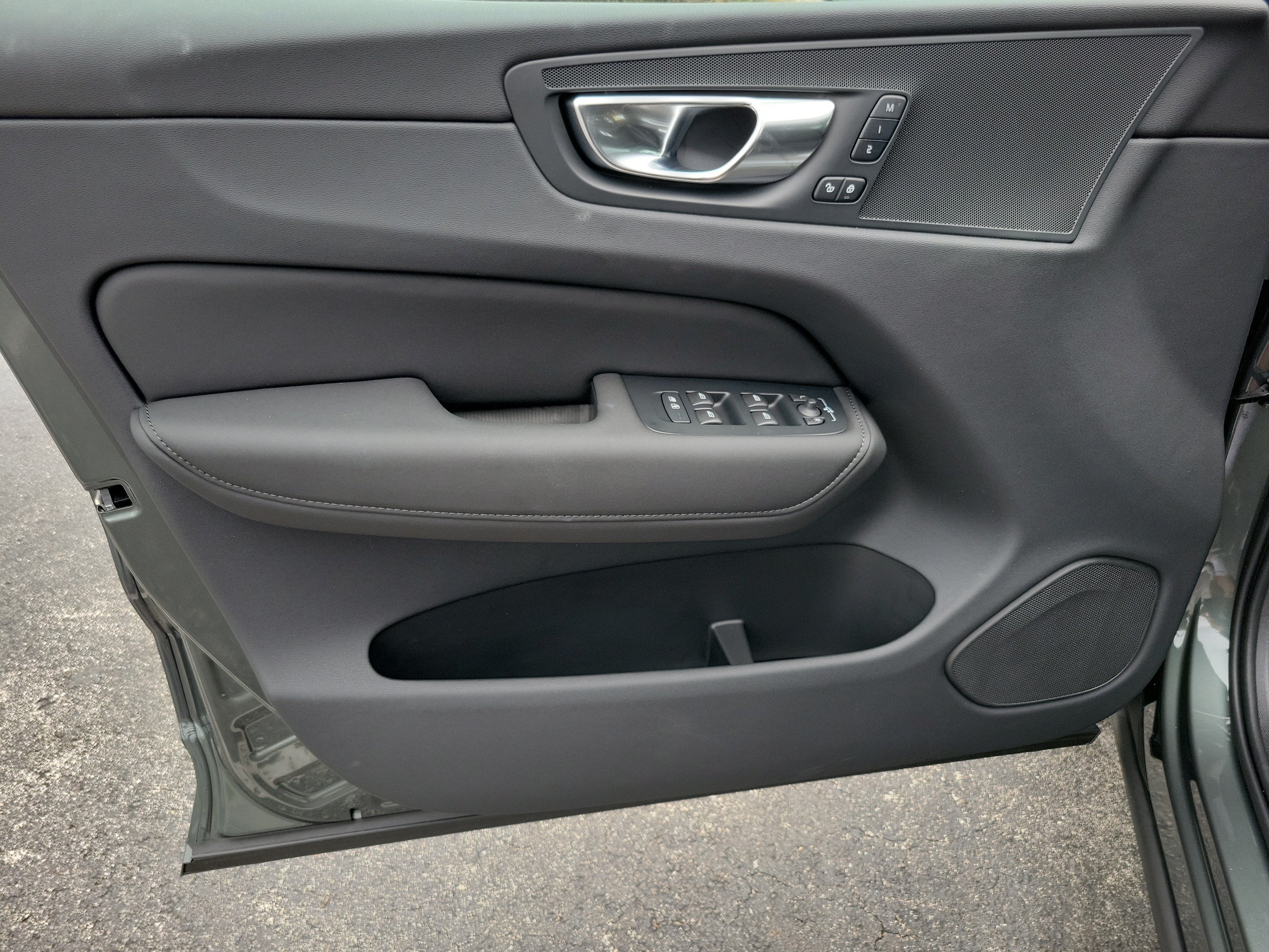 2026 Volvo XC60 Plug-In Hybrid Core