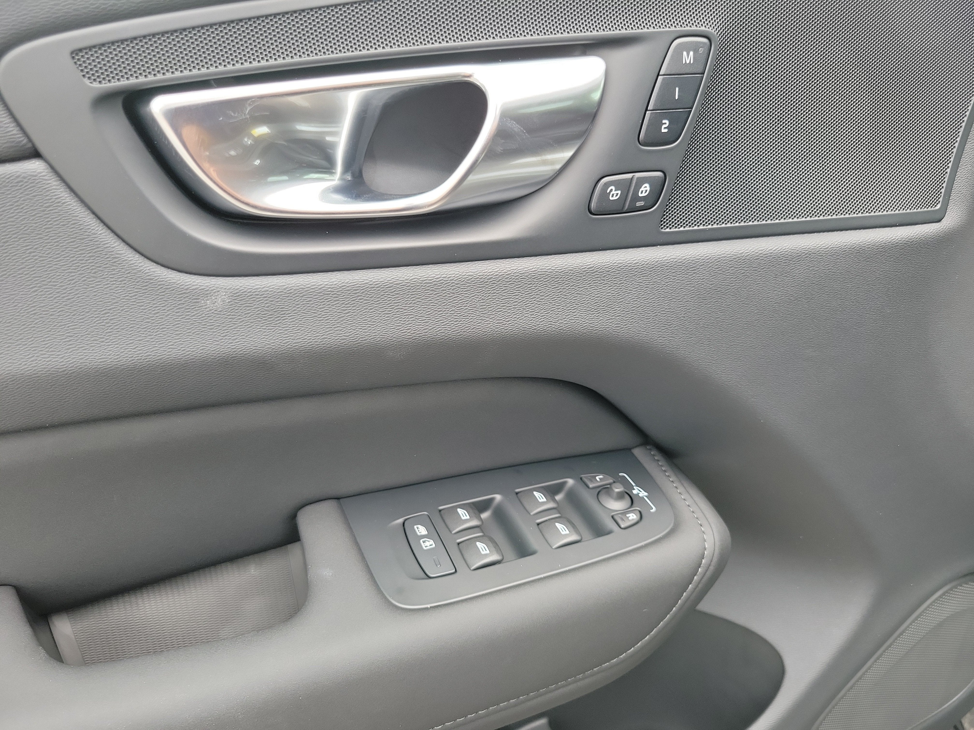 2026 Volvo XC60 Plug-In Hybrid Core