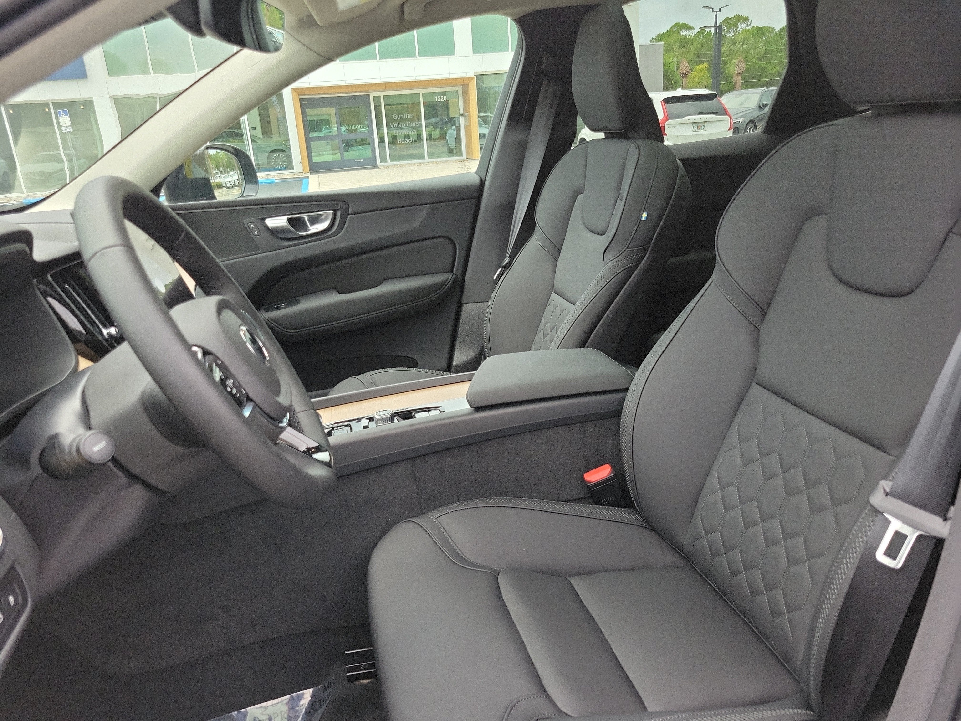 2026 Volvo XC60 Plug-In Hybrid Core