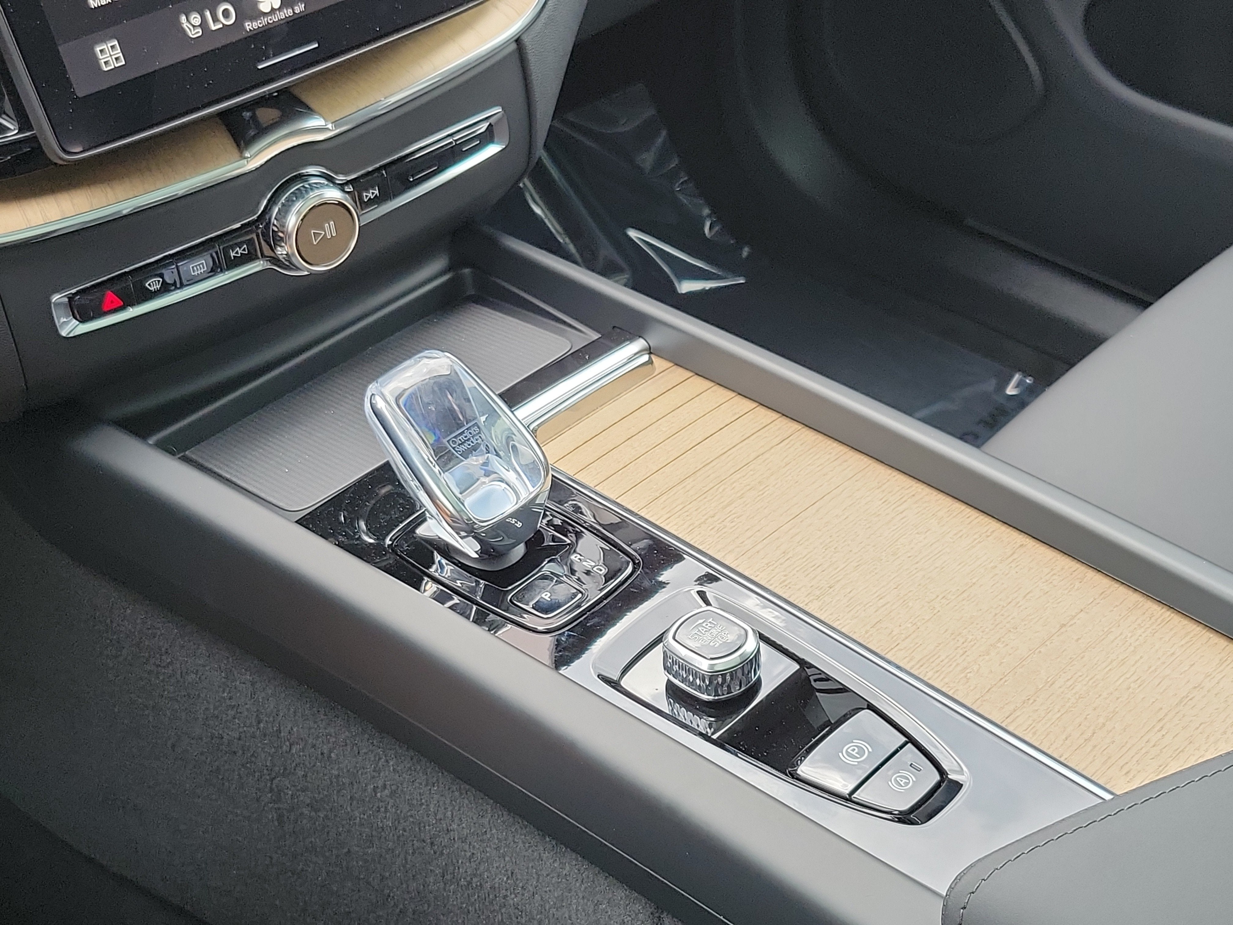 2026 Volvo XC60 Plug-In Hybrid Core