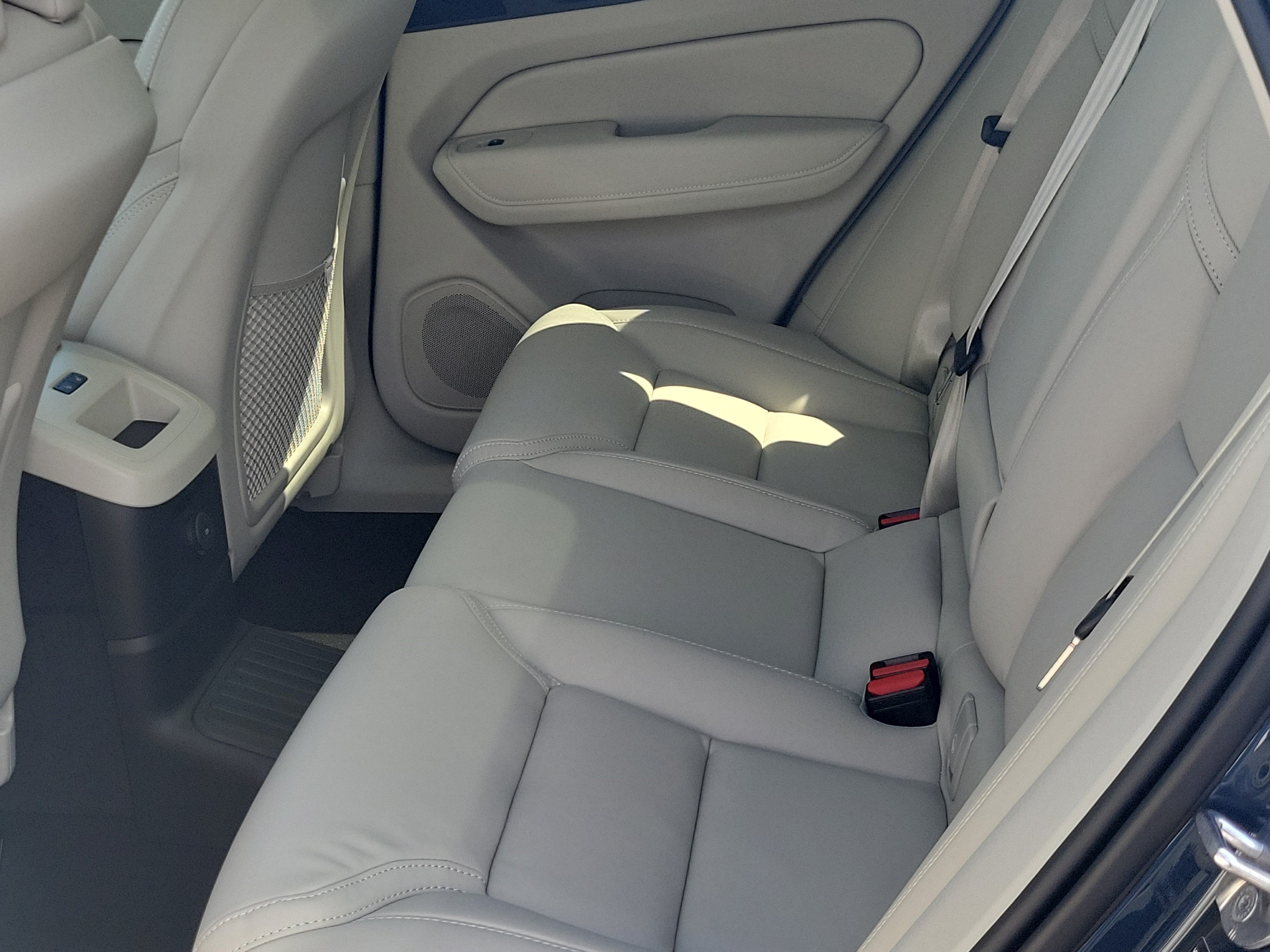 2026 Volvo XC60 Plug-In Hybrid Ultra
