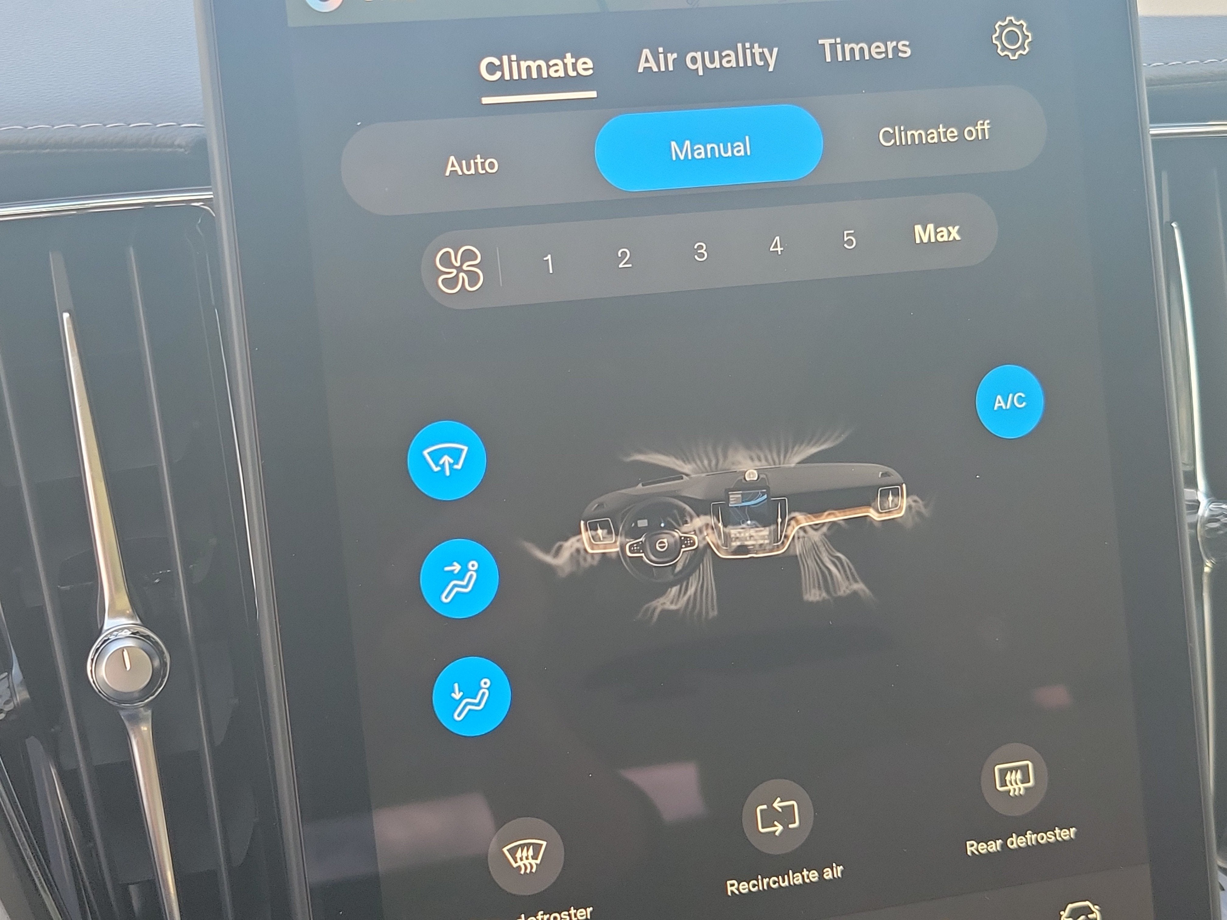 2026 Volvo XC60 Plug-In Hybrid Ultra