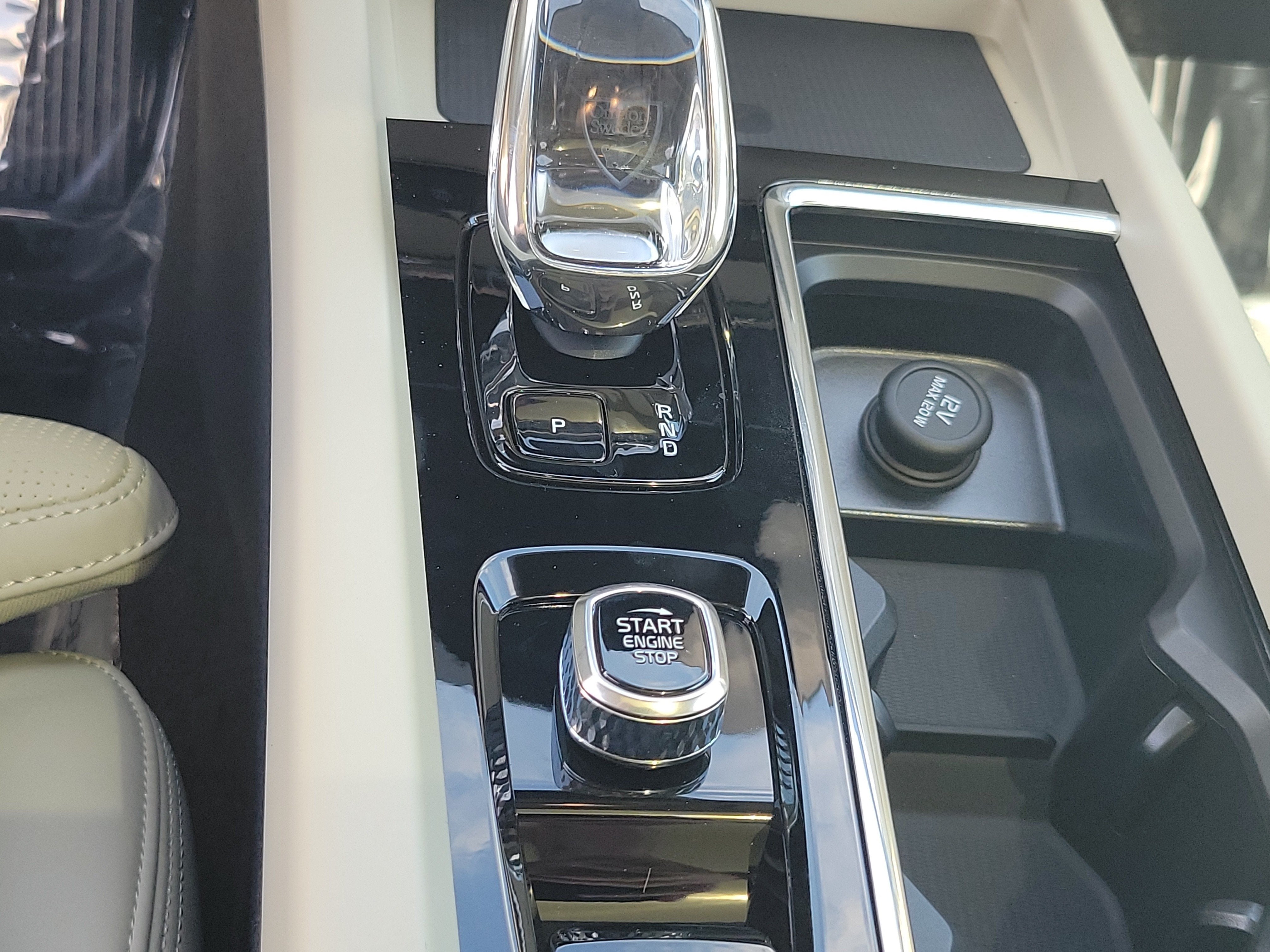 2026 Volvo XC60 Plug-In Hybrid Ultra