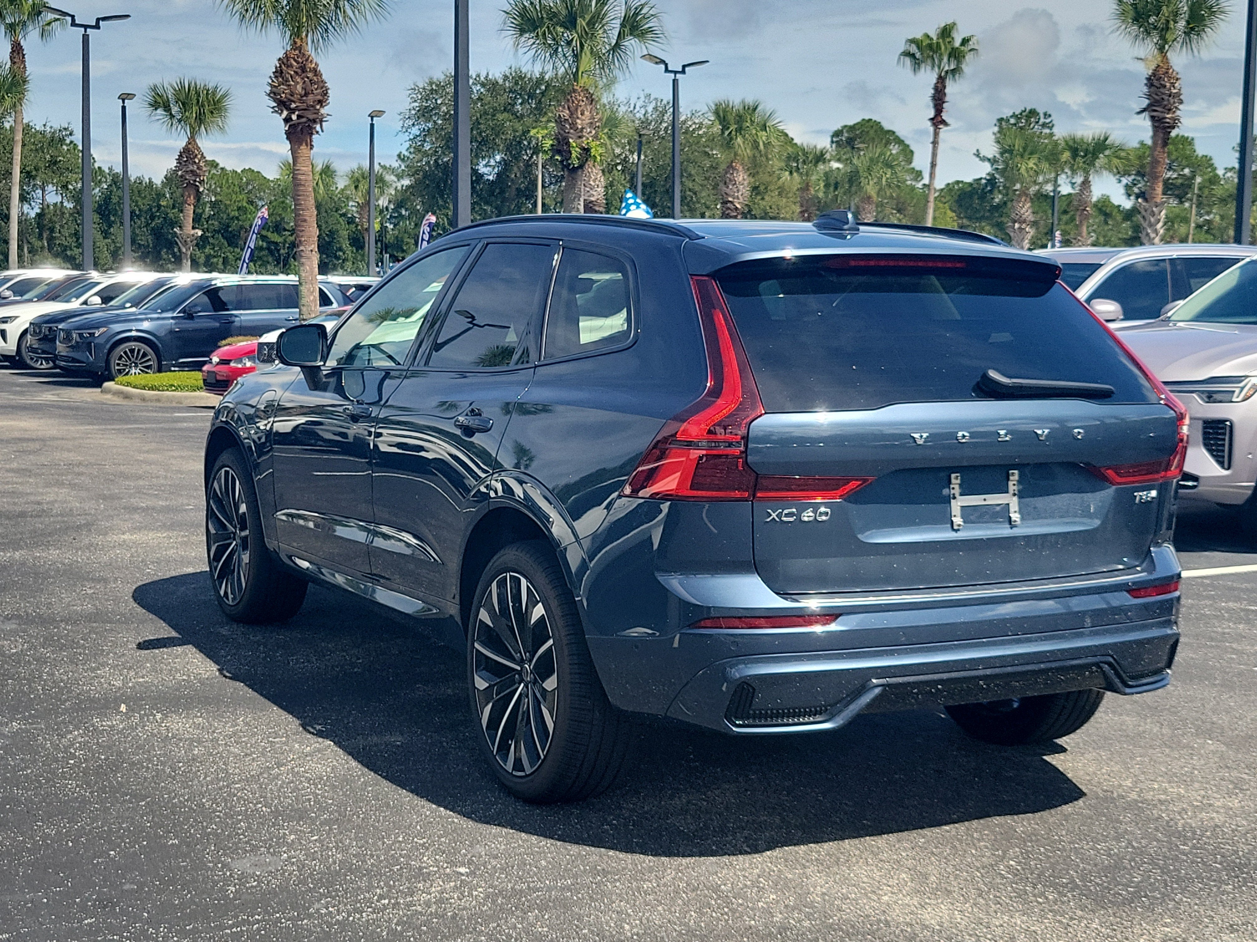 2026 Volvo XC60 Plug-In Hybrid Ultra