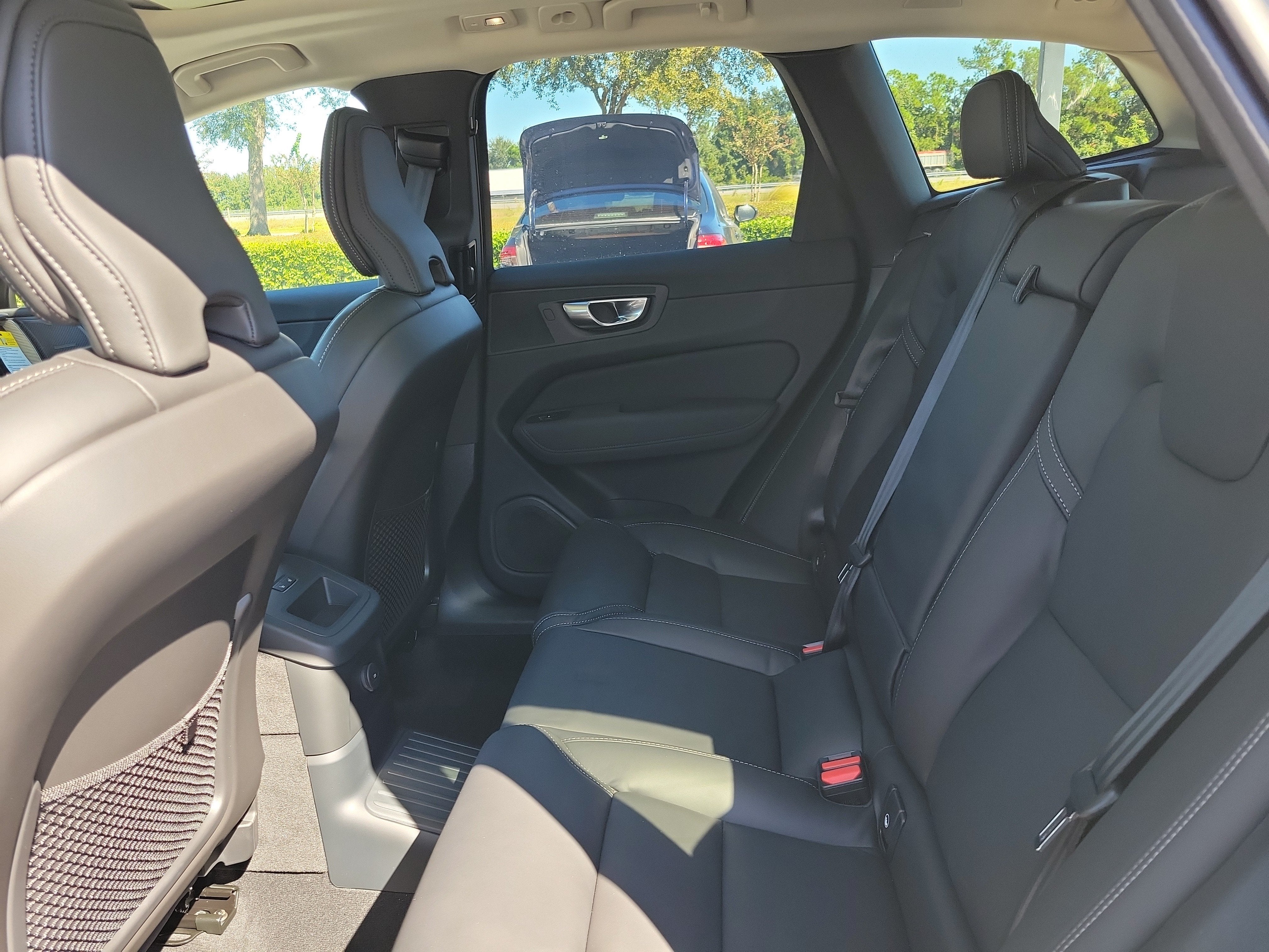 2026 Volvo XC60 Plug-In Hybrid Ultra
