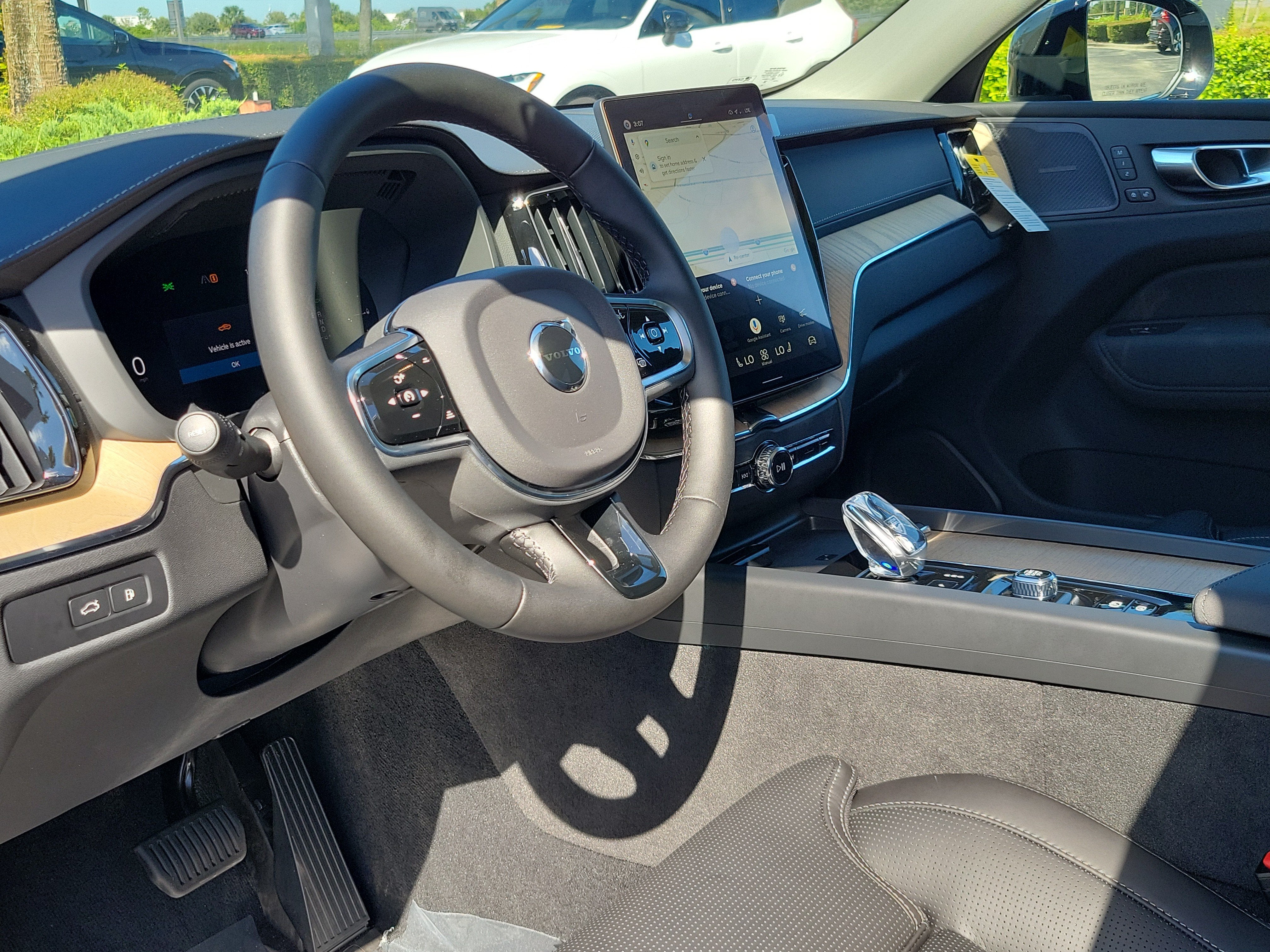 2027 Volvo XC60 Plug-In Hybrid Ultra