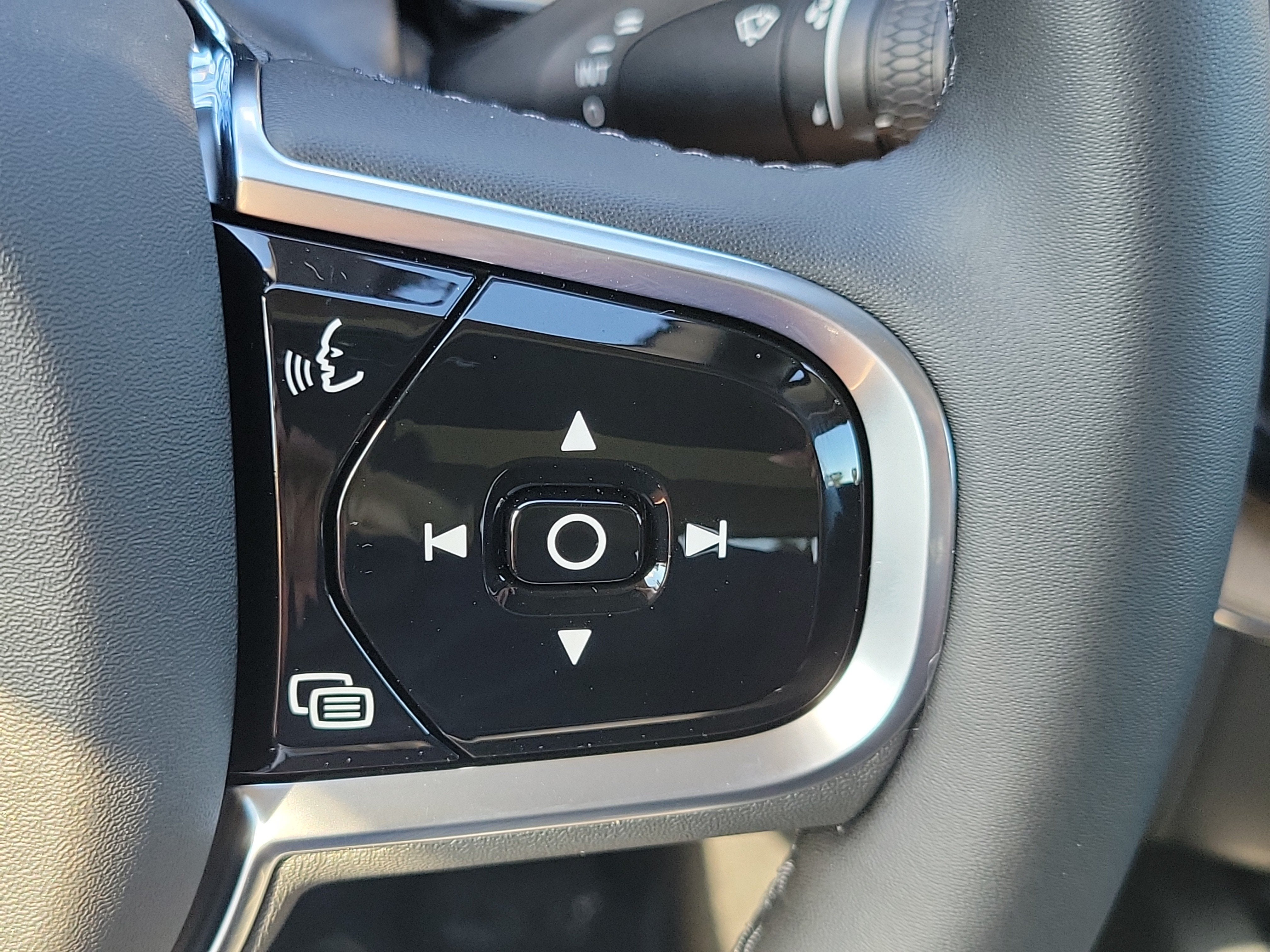 2027 Volvo XC60 Plug-In Hybrid Ultra