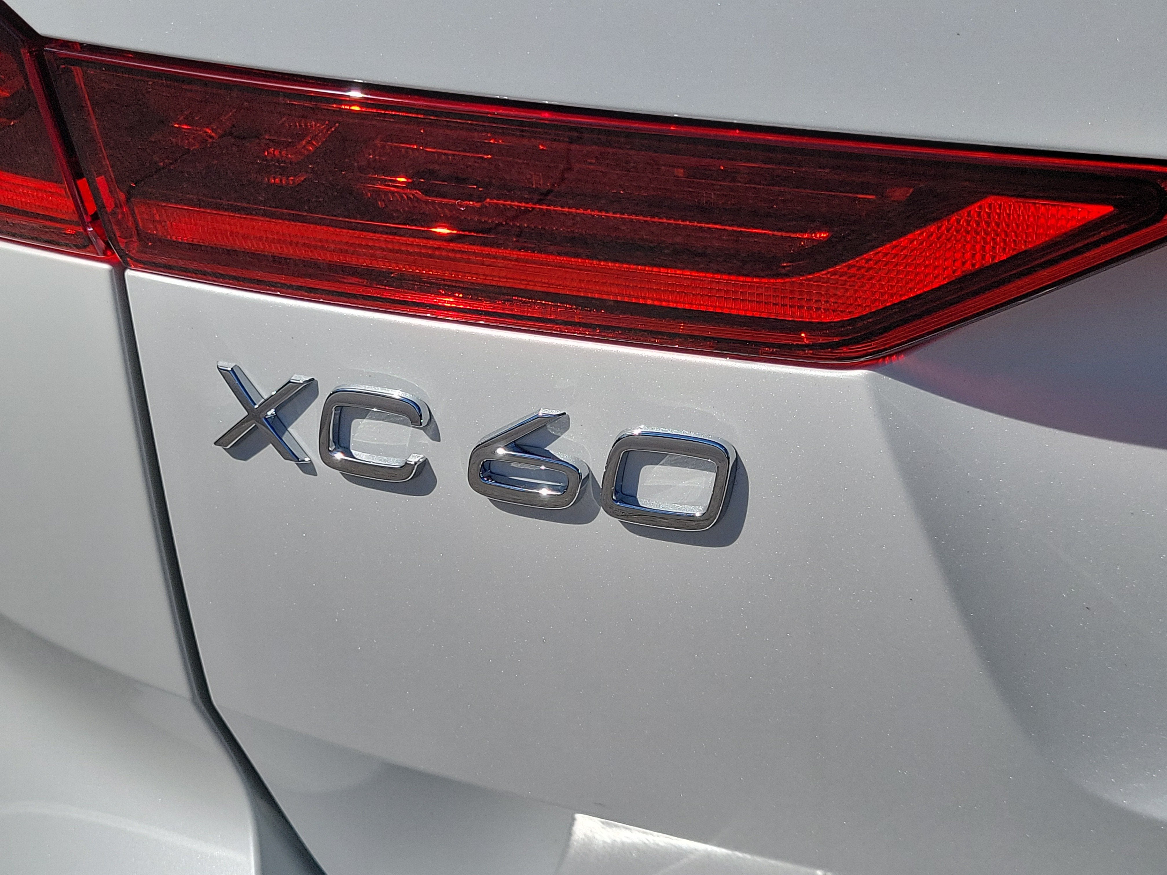 2027 Volvo XC60 Plug-In Hybrid Ultra