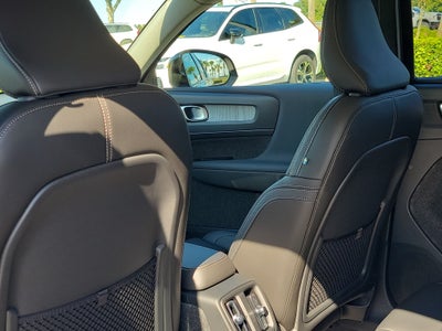 2026 Volvo XC40 Plus
