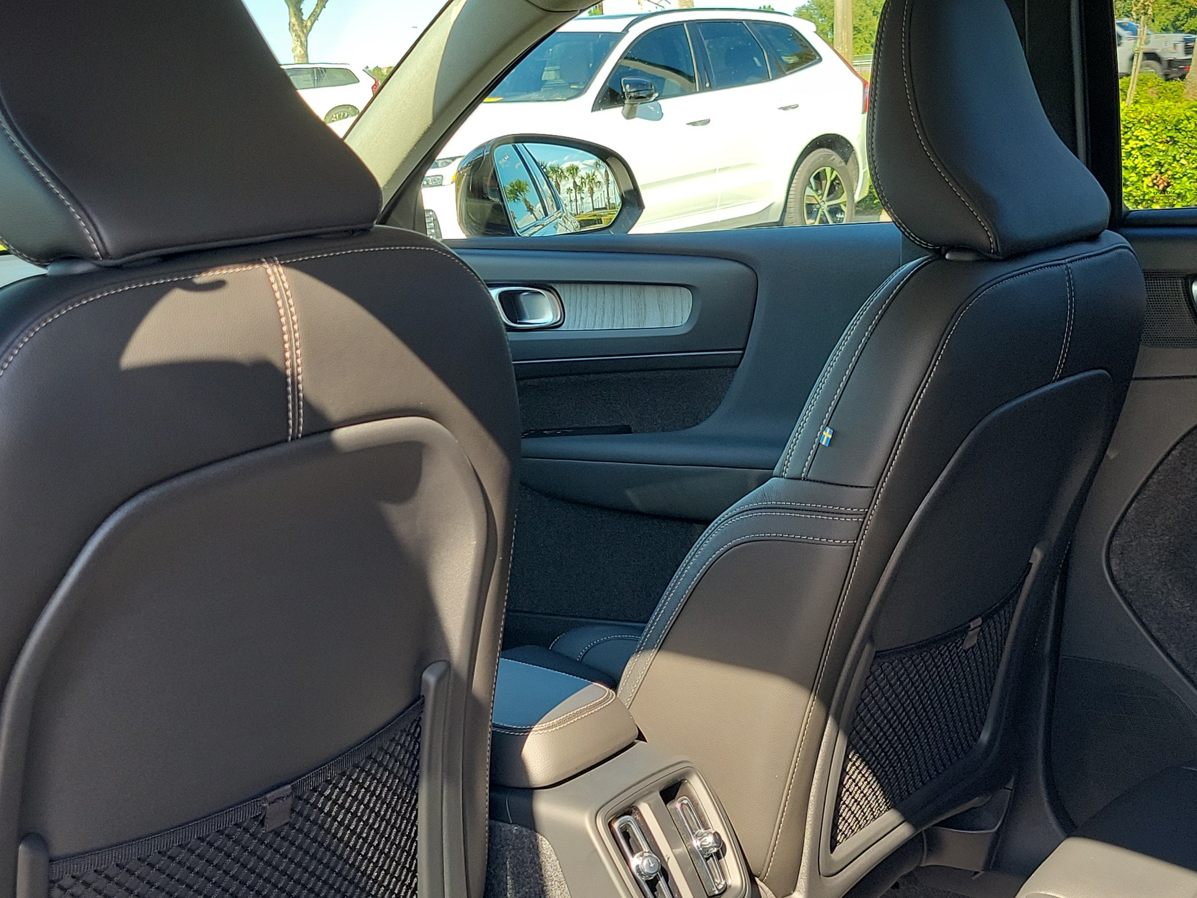 2026 Volvo XC40 Plus