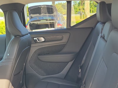 2026 Volvo XC40 Plus
