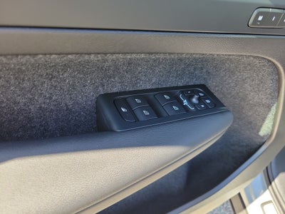 2026 Volvo XC40 Plus