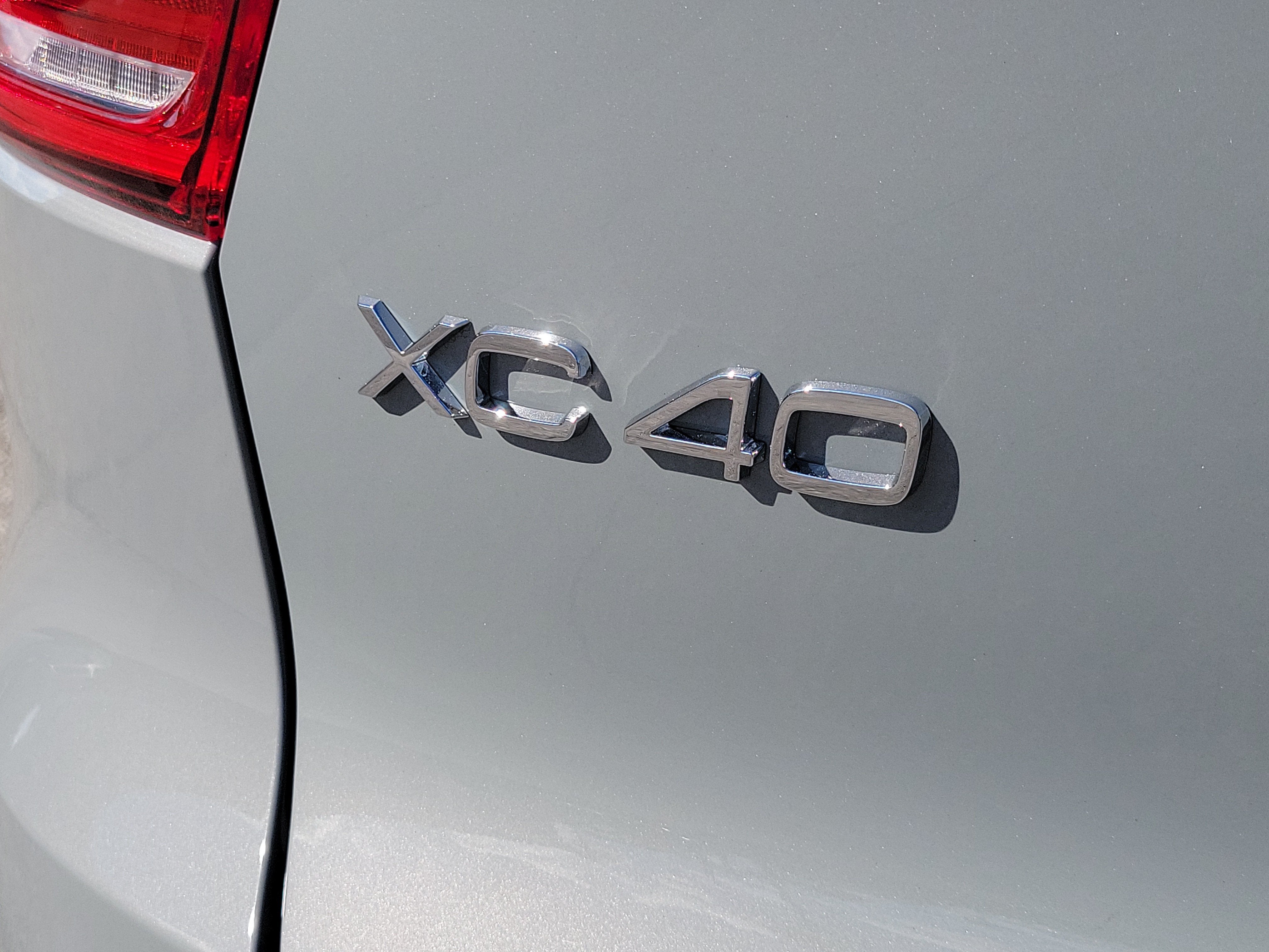 2026 Volvo XC40 Plus