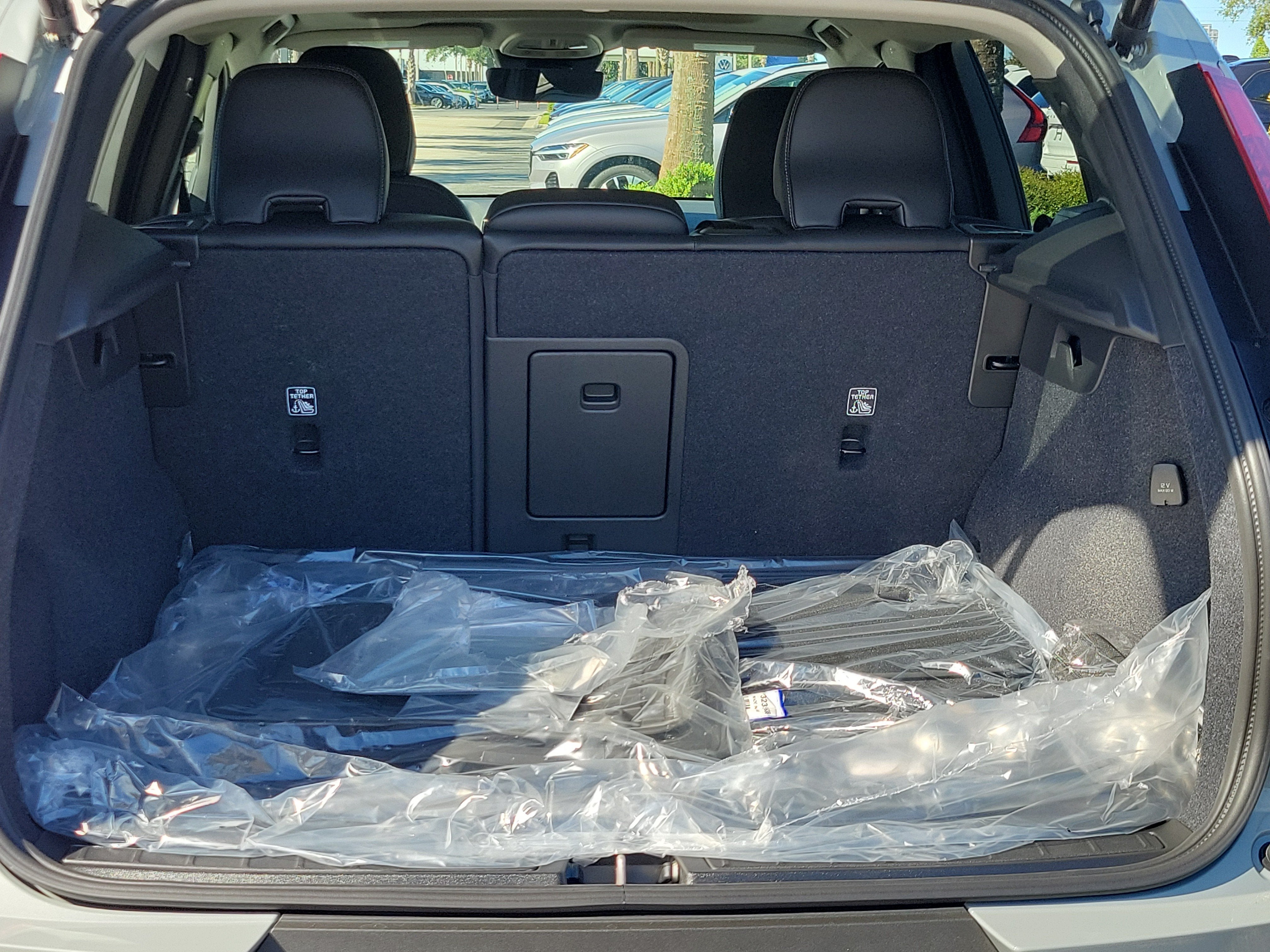 2026 Volvo XC40 Plus