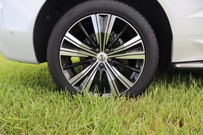 2023 Volvo XC60 Plus Bright Theme