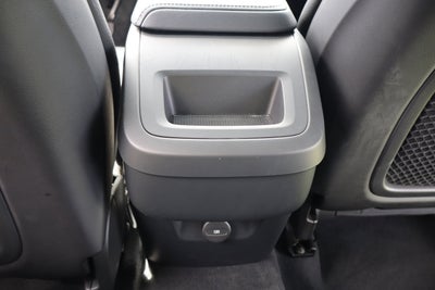2023 Volvo XC60 Plus Bright Theme