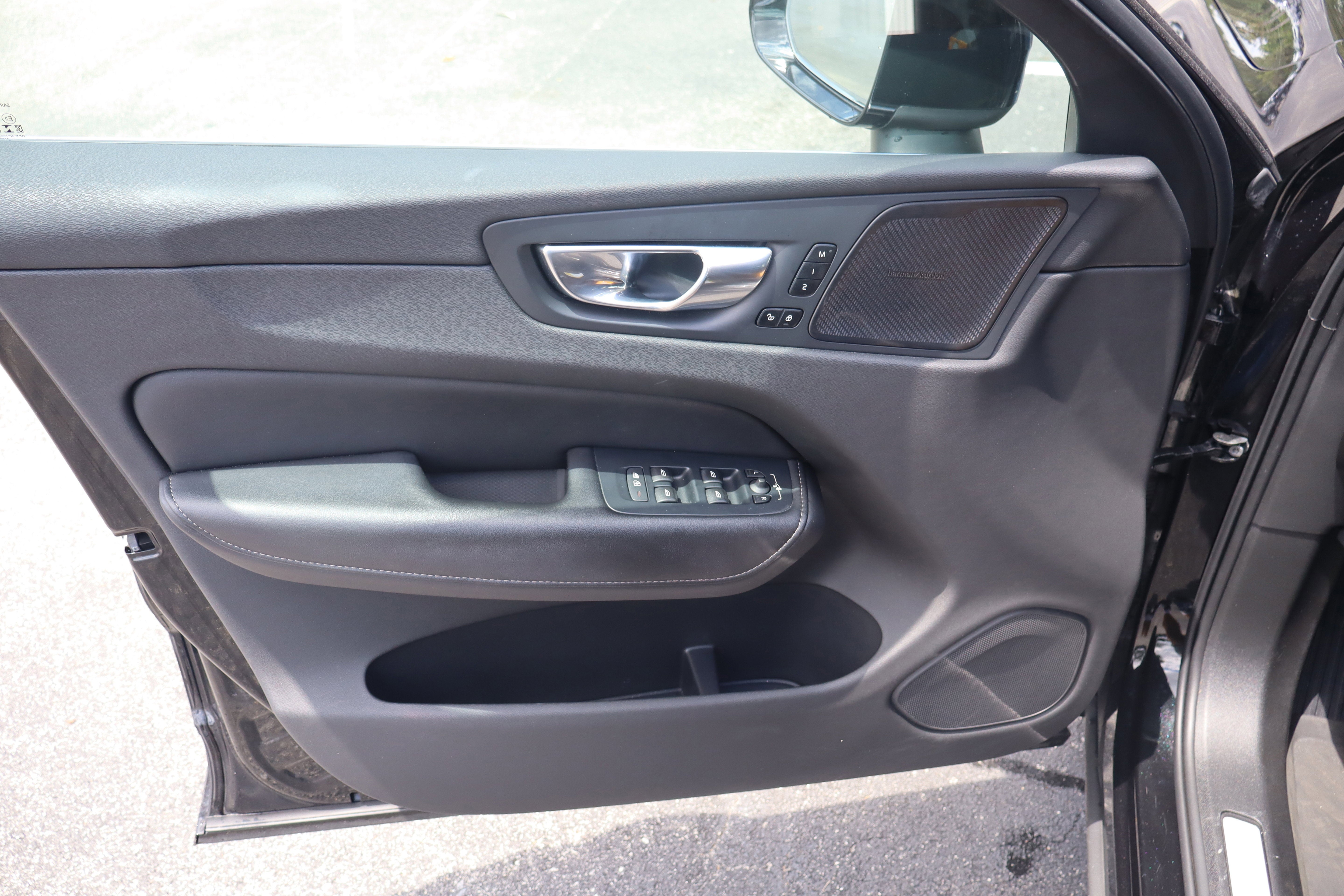 2022 Volvo XC60 Inscription