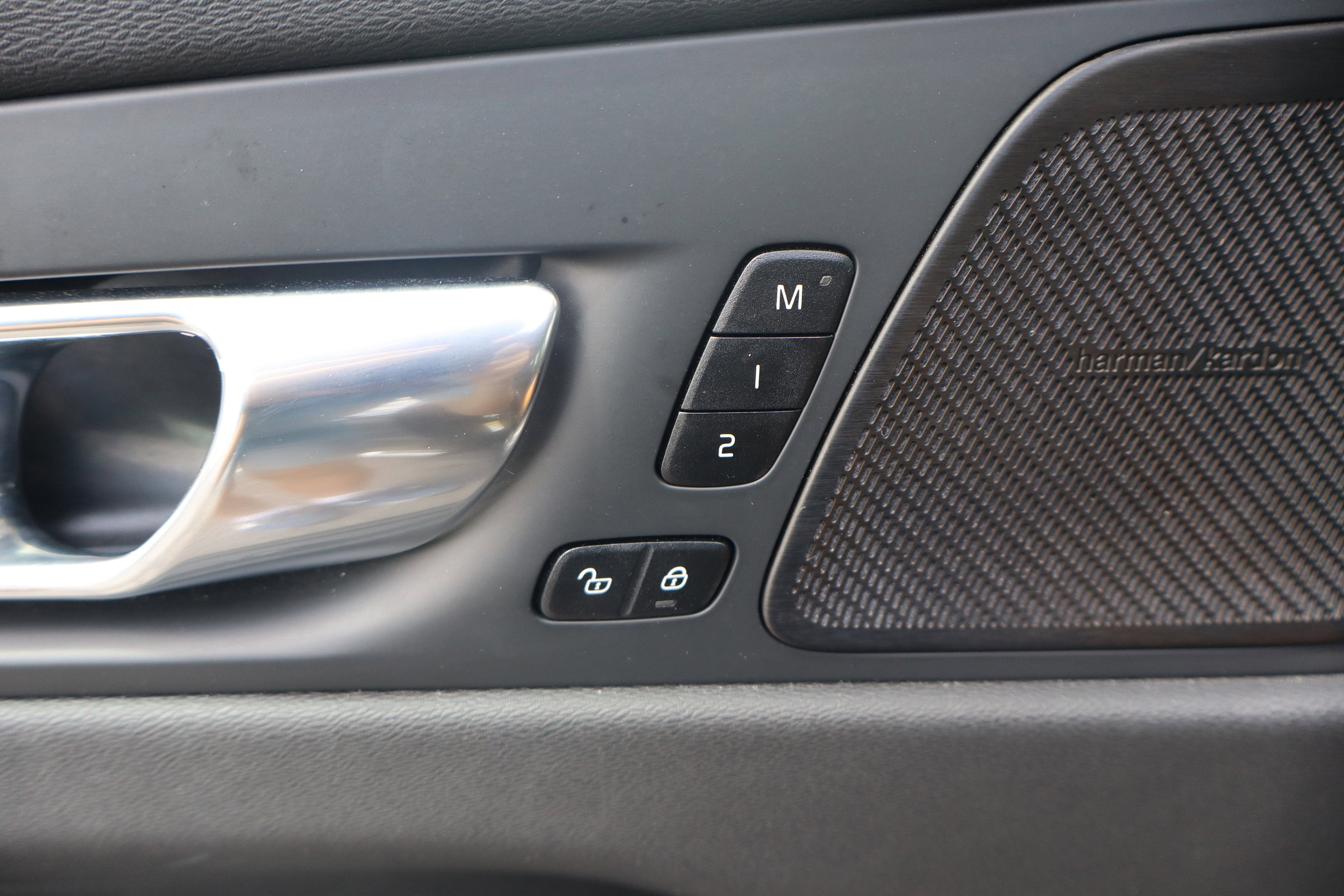 2022 Volvo XC60 Inscription