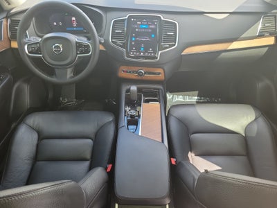 2024 Volvo XC90 Plus Bright Theme