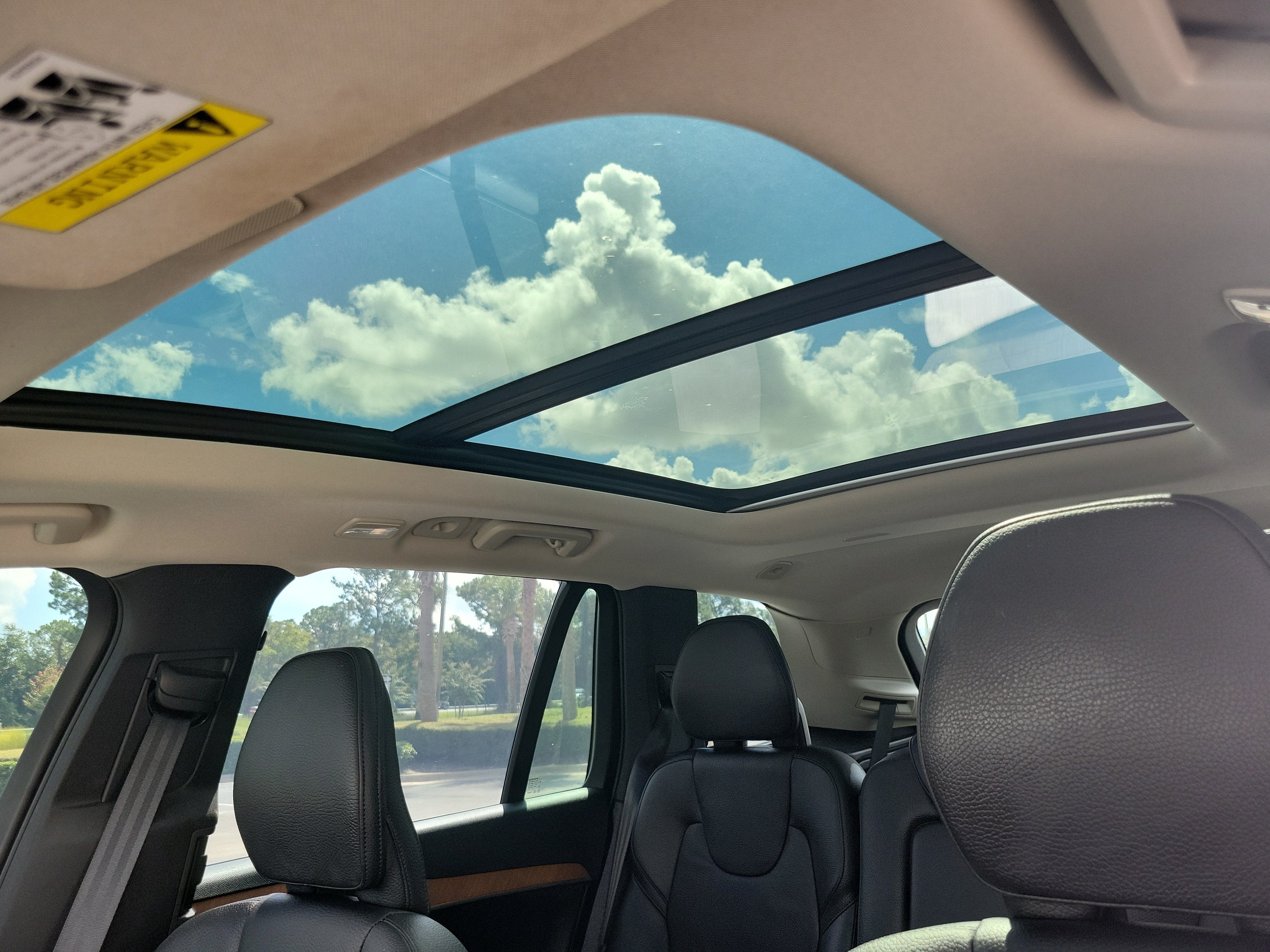 2024 Volvo XC90 Plus Bright Theme