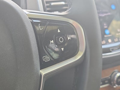2024 Volvo XC90 Plus Bright Theme