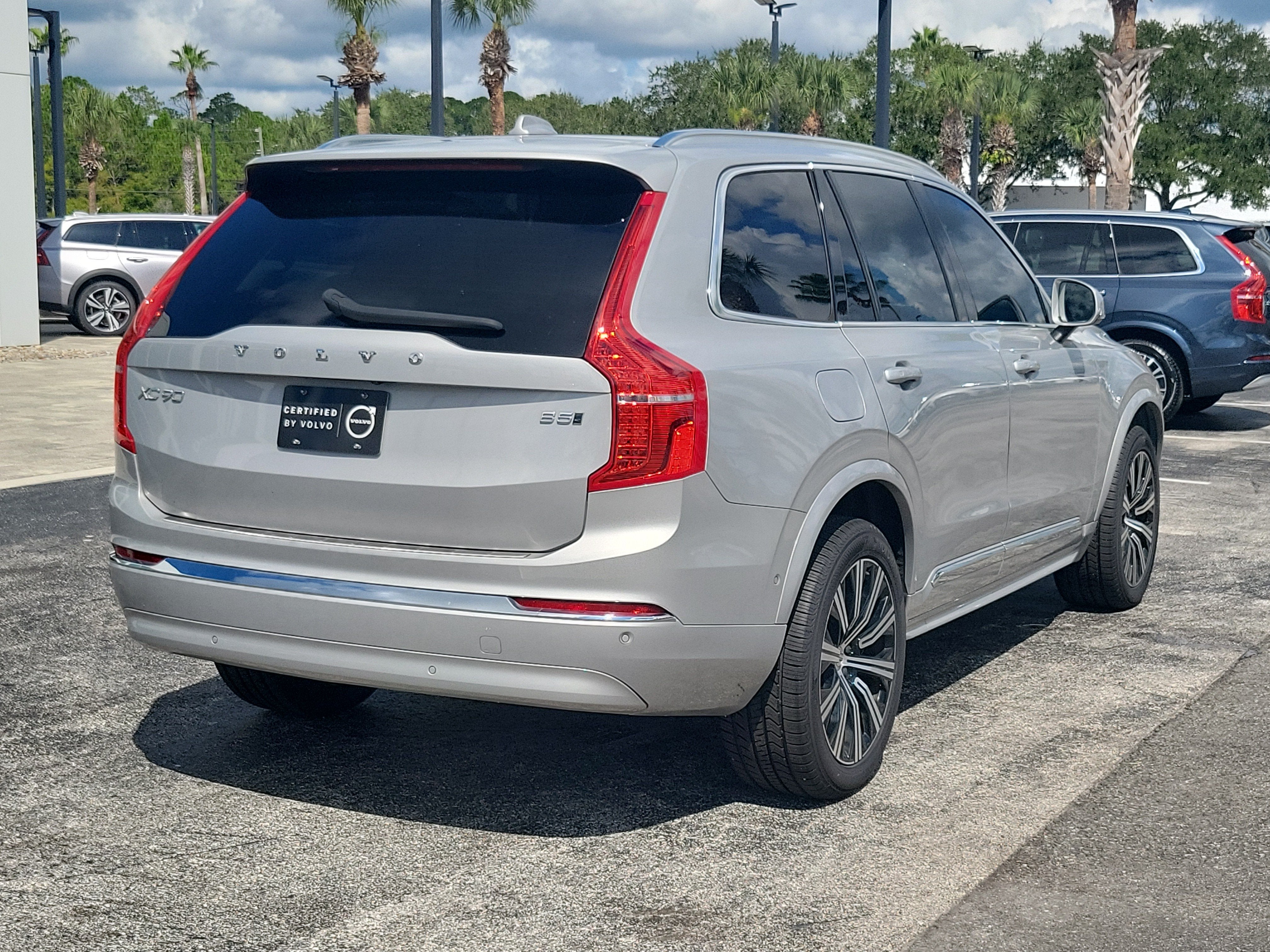 2024 Volvo XC90 Plus Bright Theme
