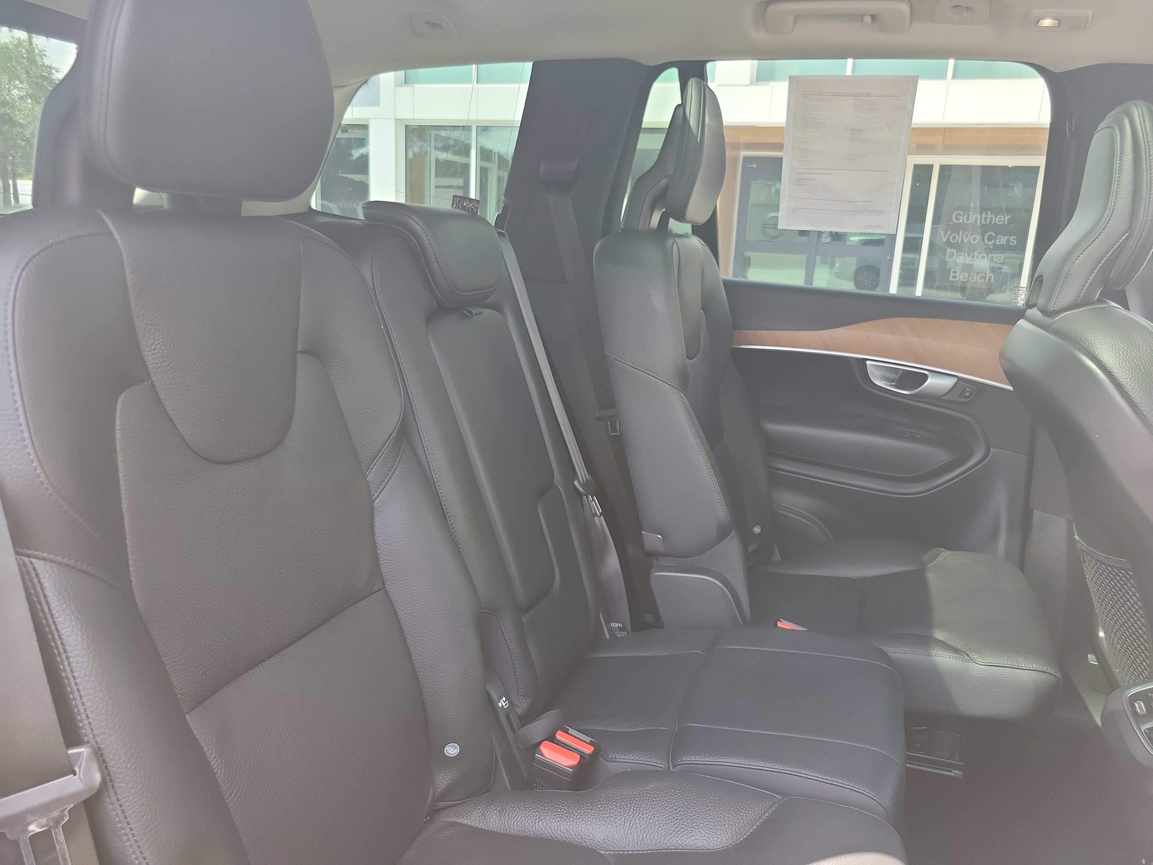 2024 Volvo XC90 Plus Bright Theme